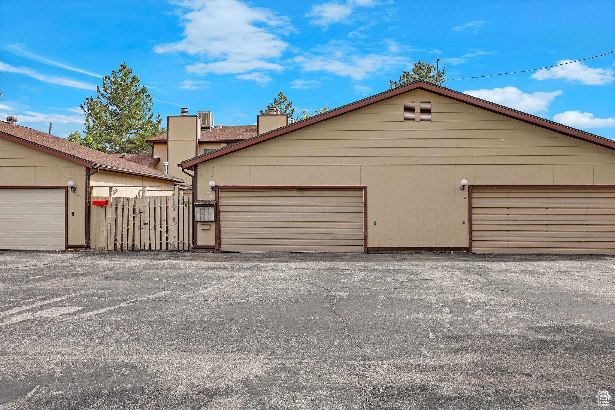 Ogden, UT 84405,597 W BROOKSHIRE DR