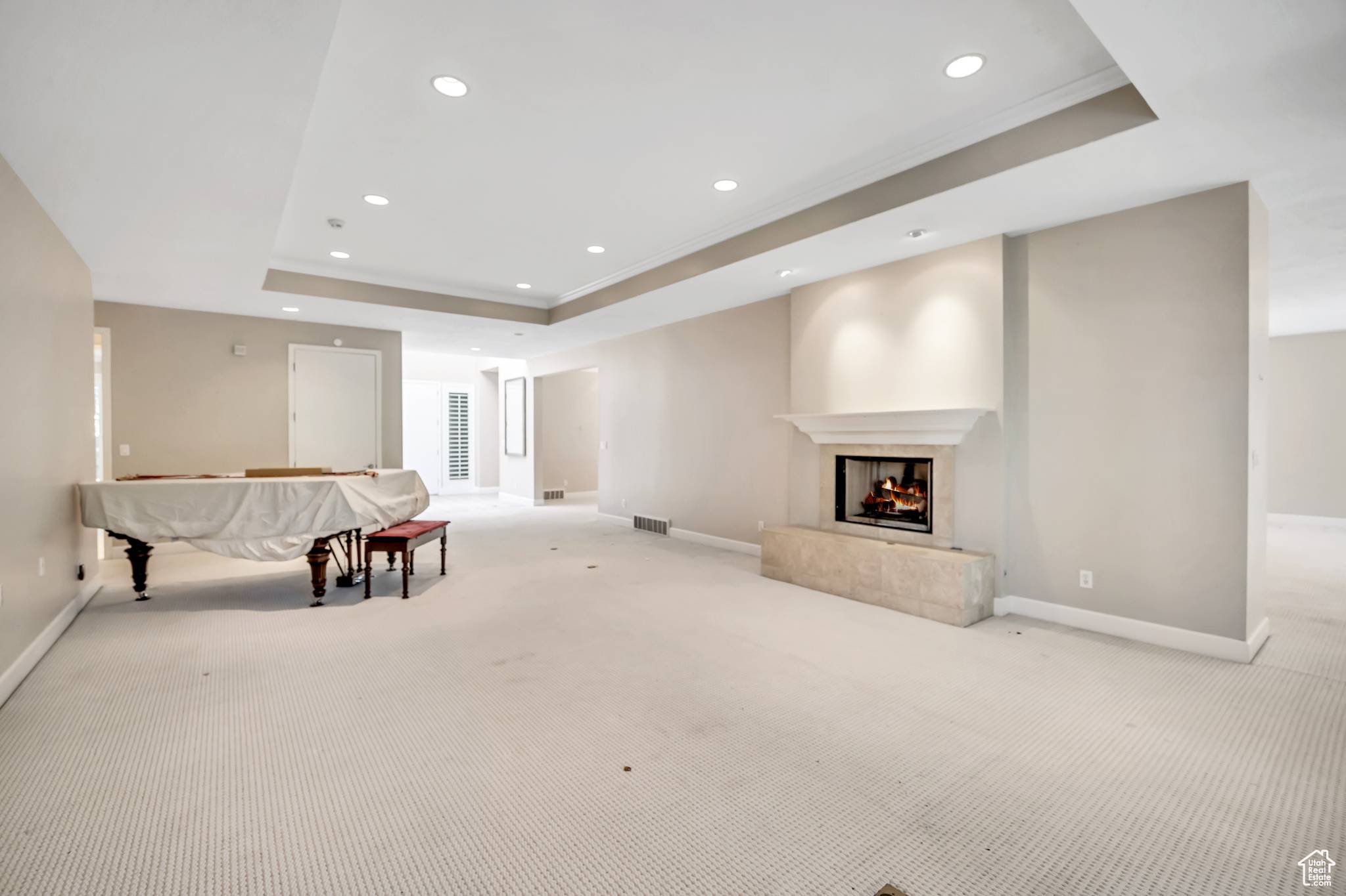 Salt Lake City, UT 84121,6142 S TALL OAKS LN E