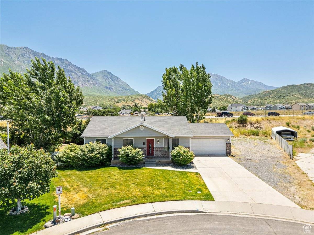 Santaquin, UT 84655,655 S 100 W