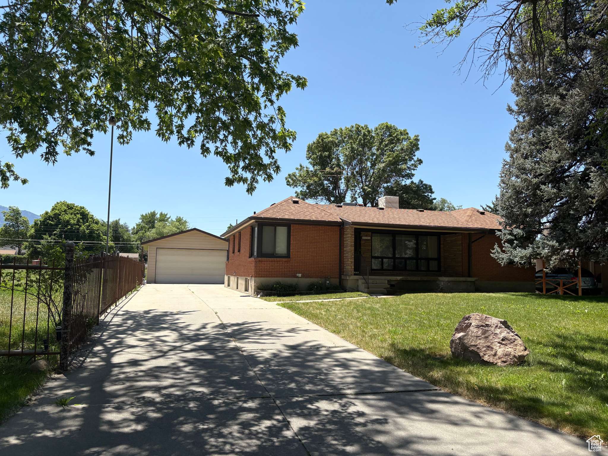 Cottonwood Heights, UT 84121,2252 E 6450 S