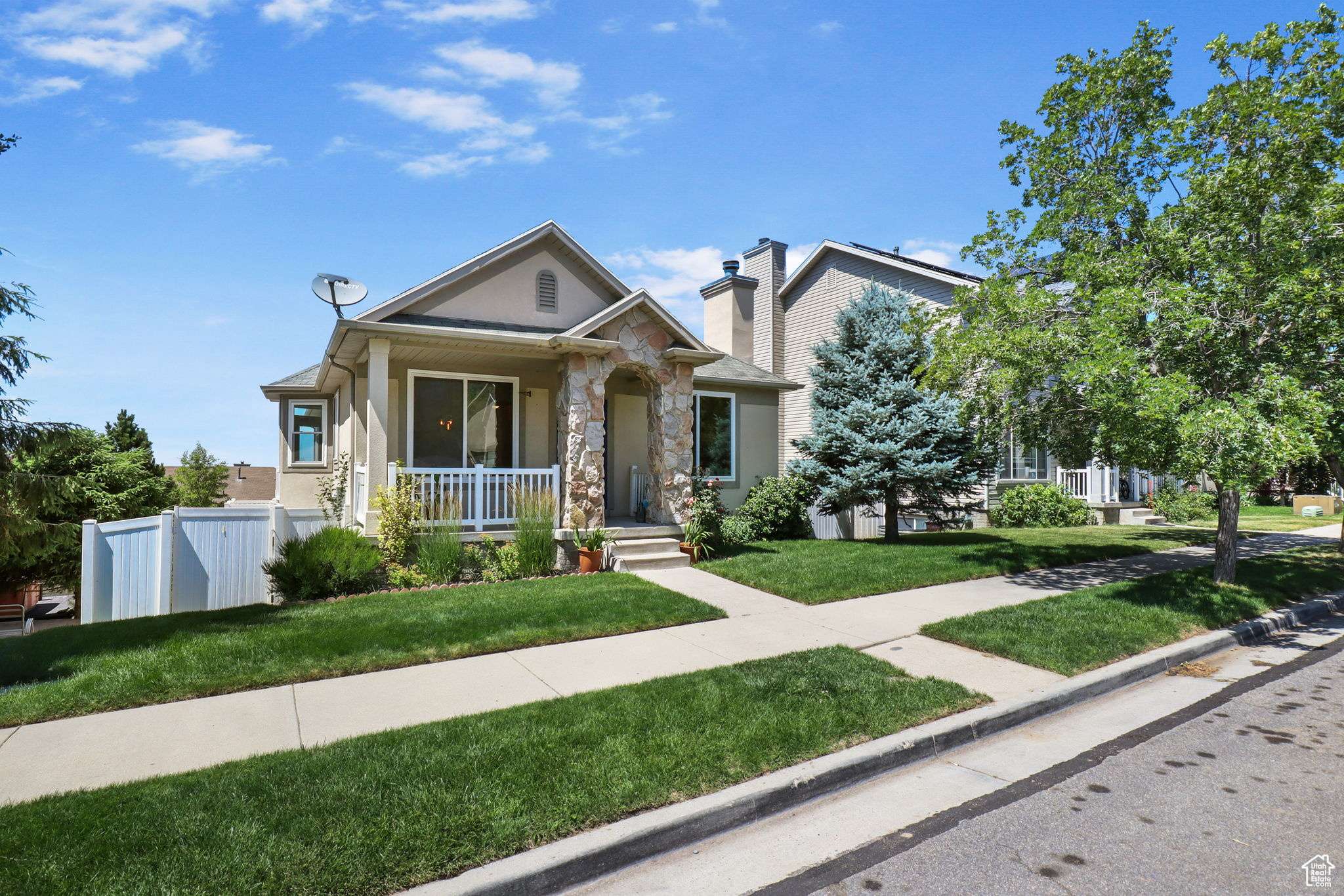Draper, UT 84020,913 E SPIERS LN
