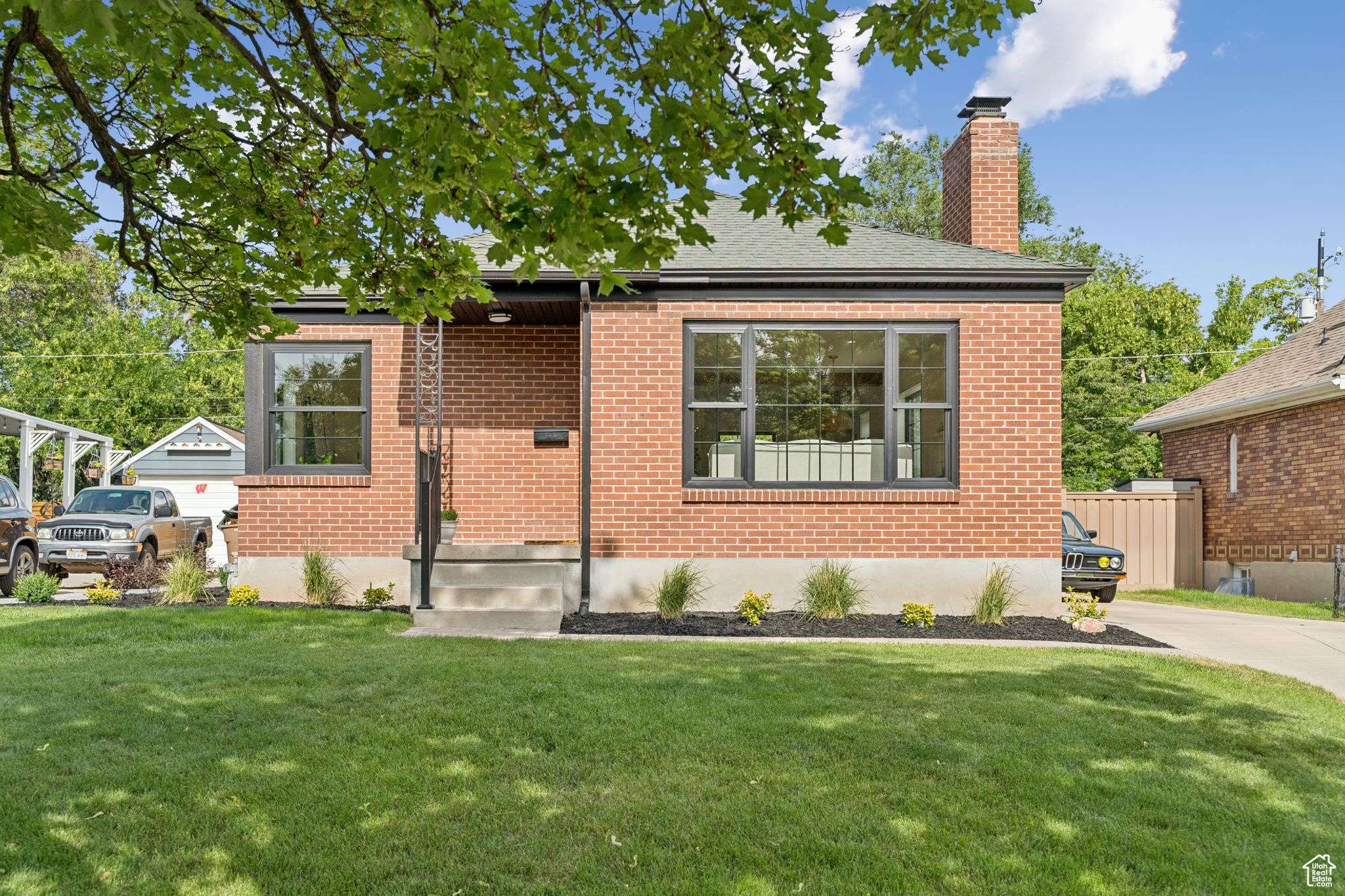 Salt Lake City, UT 84106,2487 S BEVERLY ST E