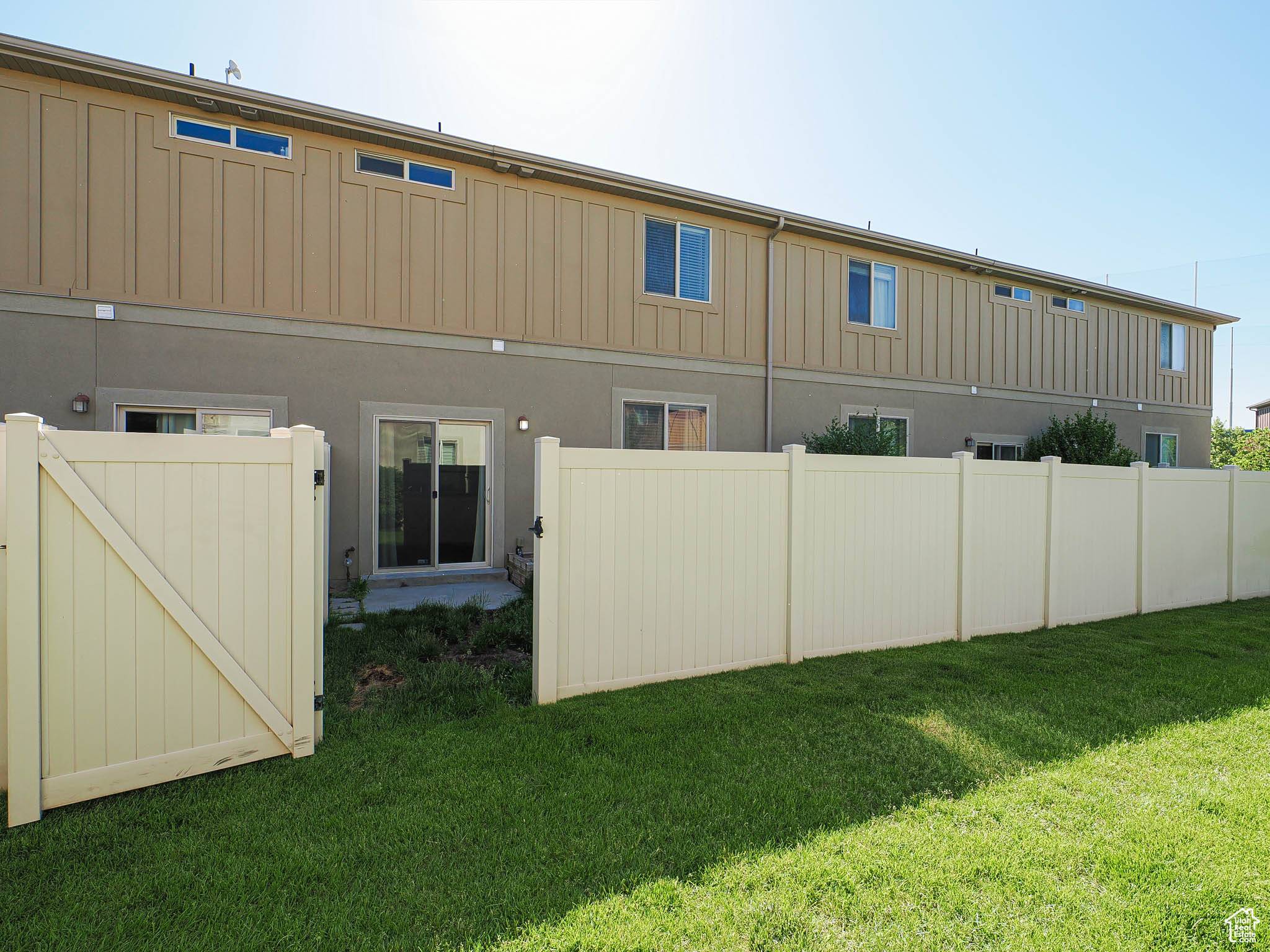 Midvale, UT 84047,6900 S VILLAGE HAVEN LN W