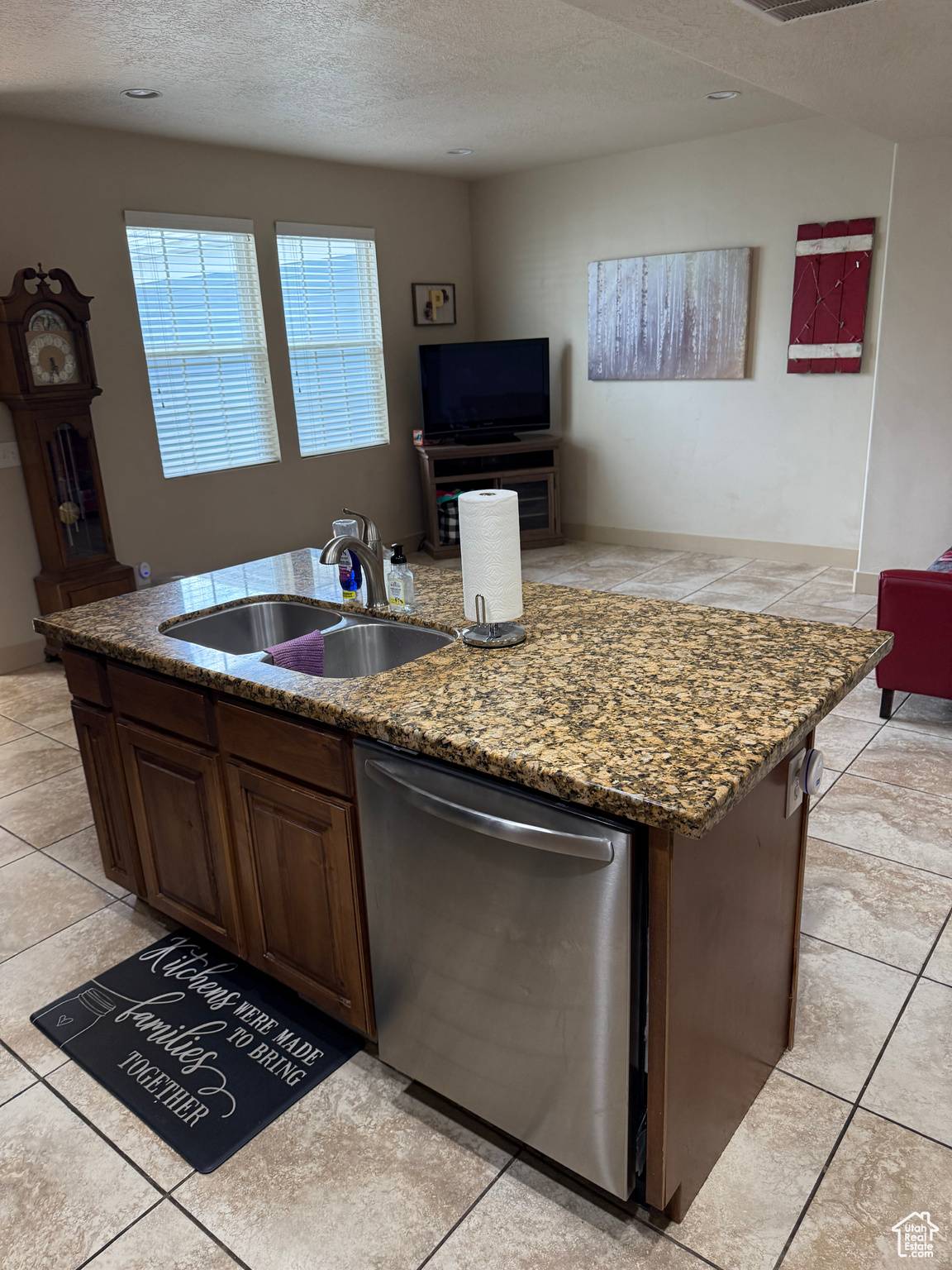 South Jordan, UT 84009,4257 W LAKE BRIDGE DR S