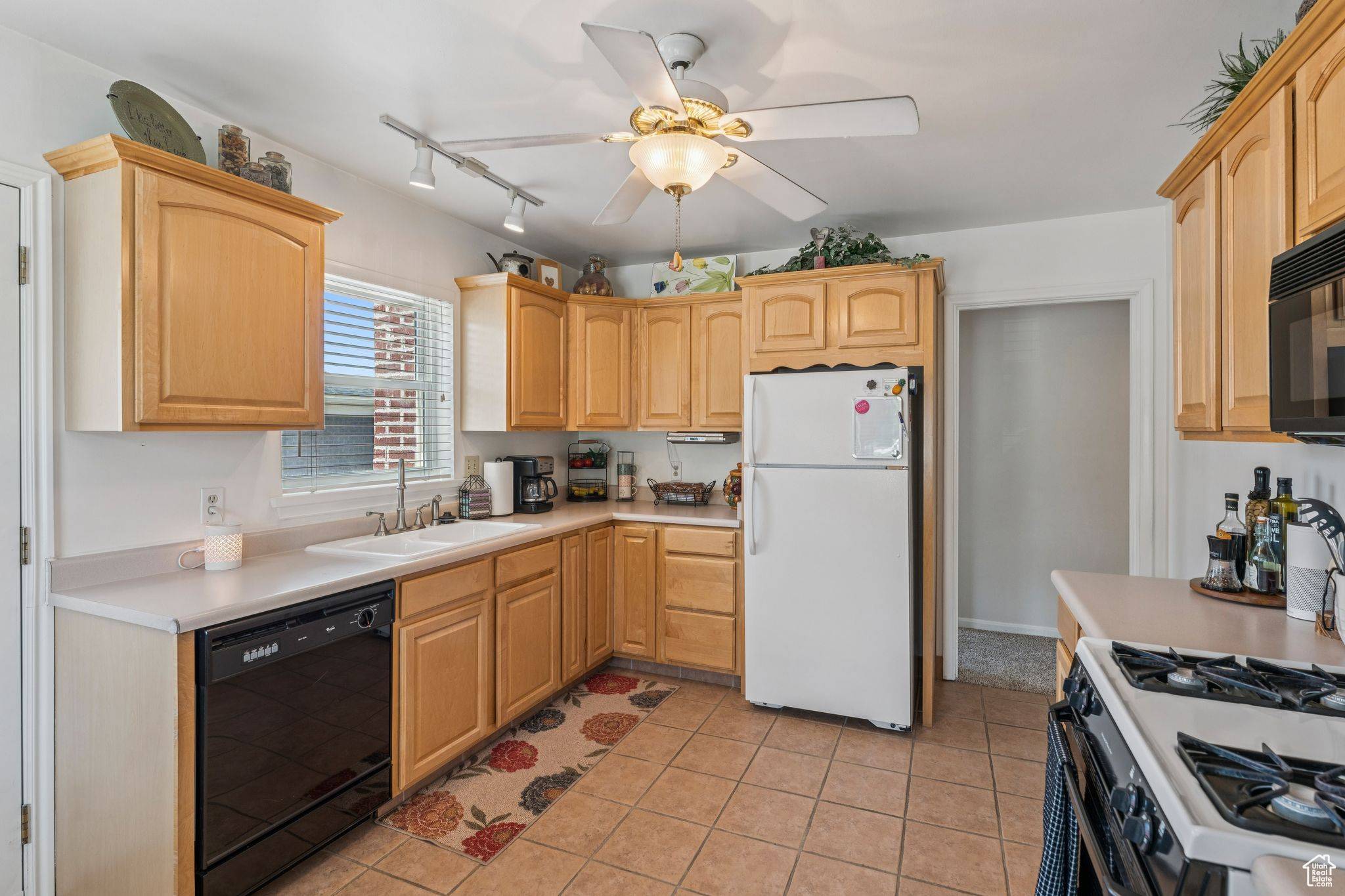 Salt Lake City, UT 84108,1492 S 2100 E