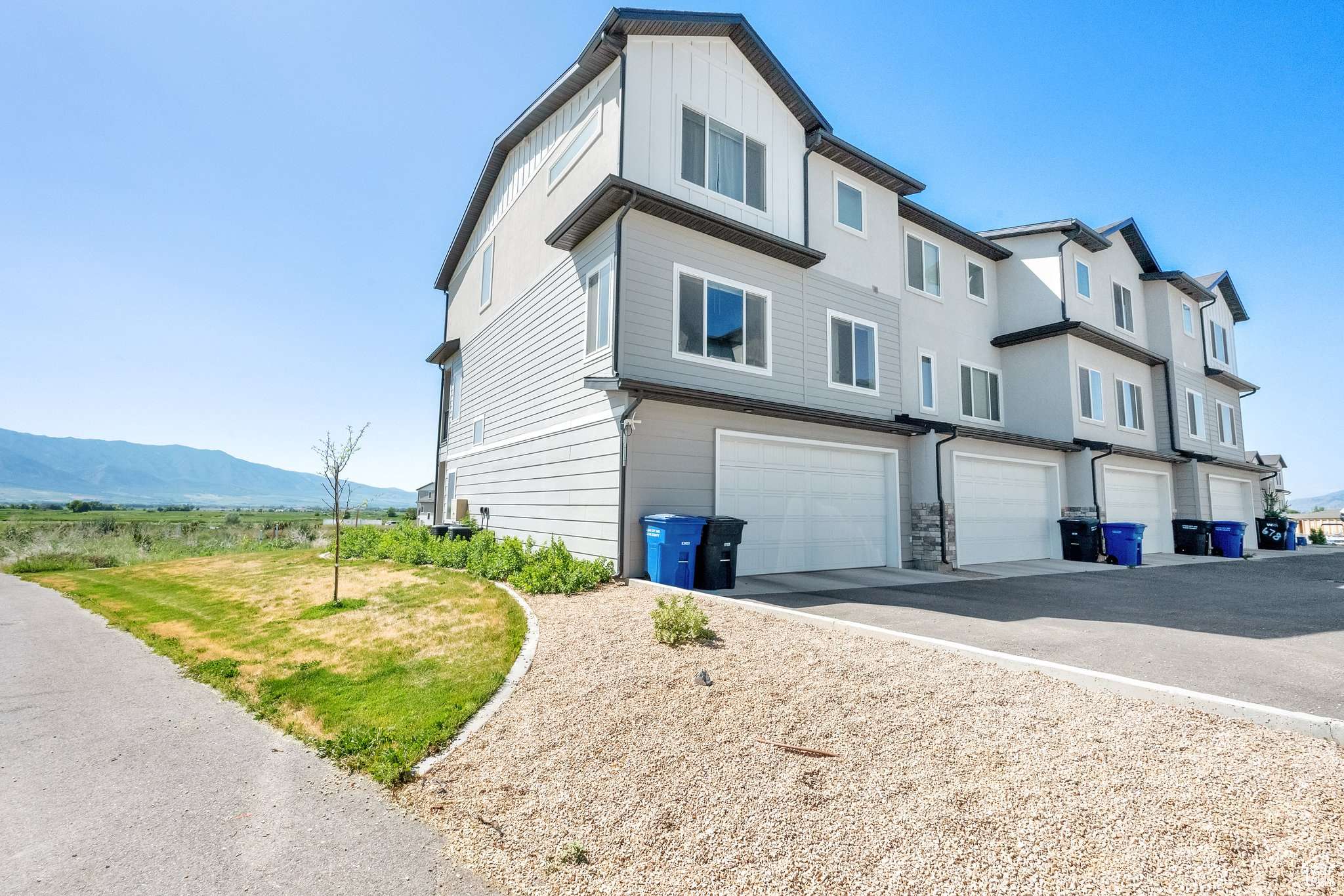 Hyrum, UT 84319,672 E 730 N