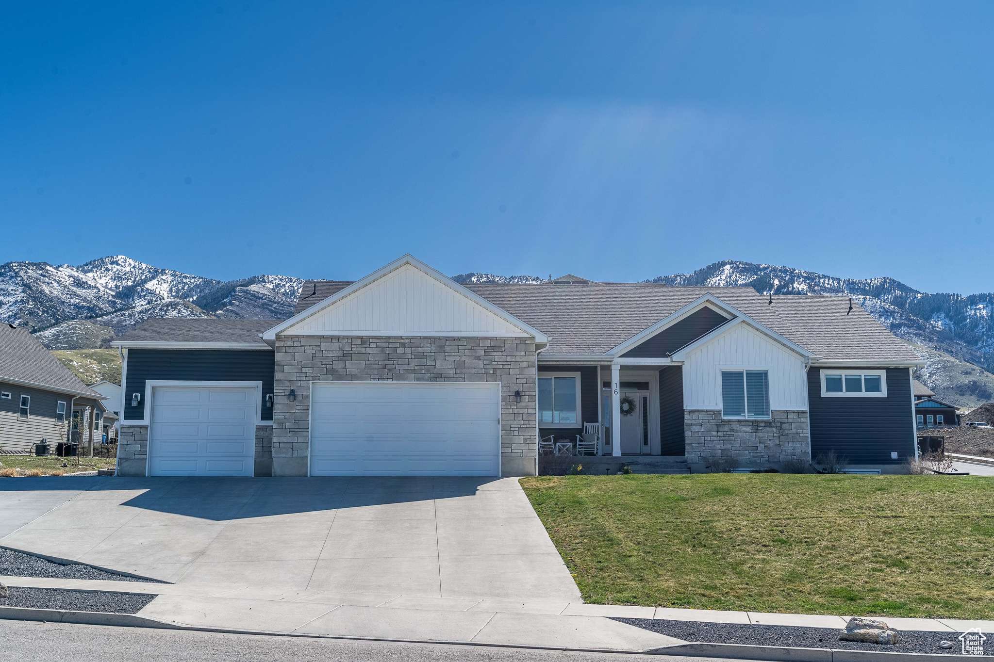 Hyde Park, UT 84318,16 N 1000 E