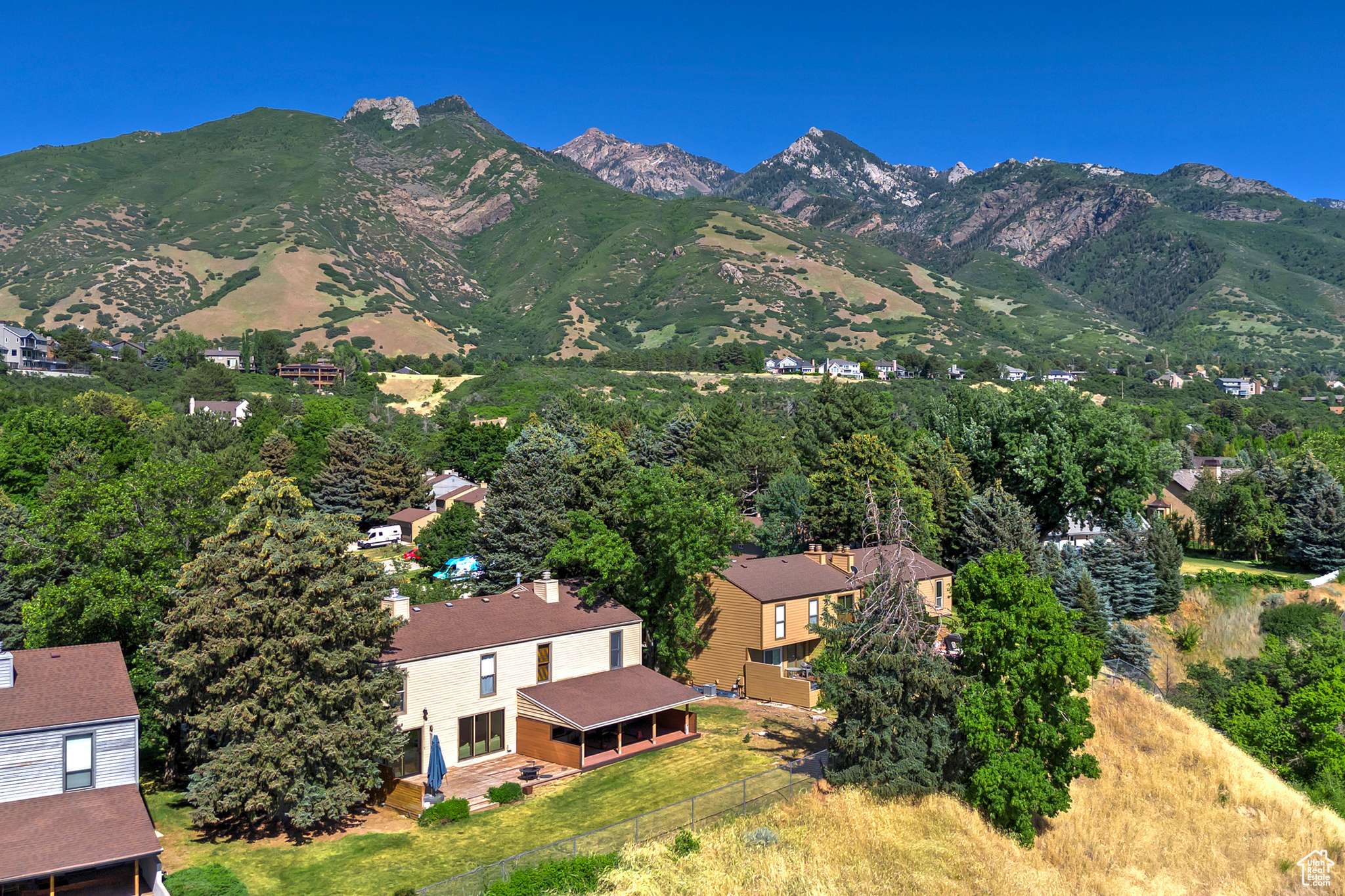 Sandy, UT 84093,8216 S SCANDIA WAY