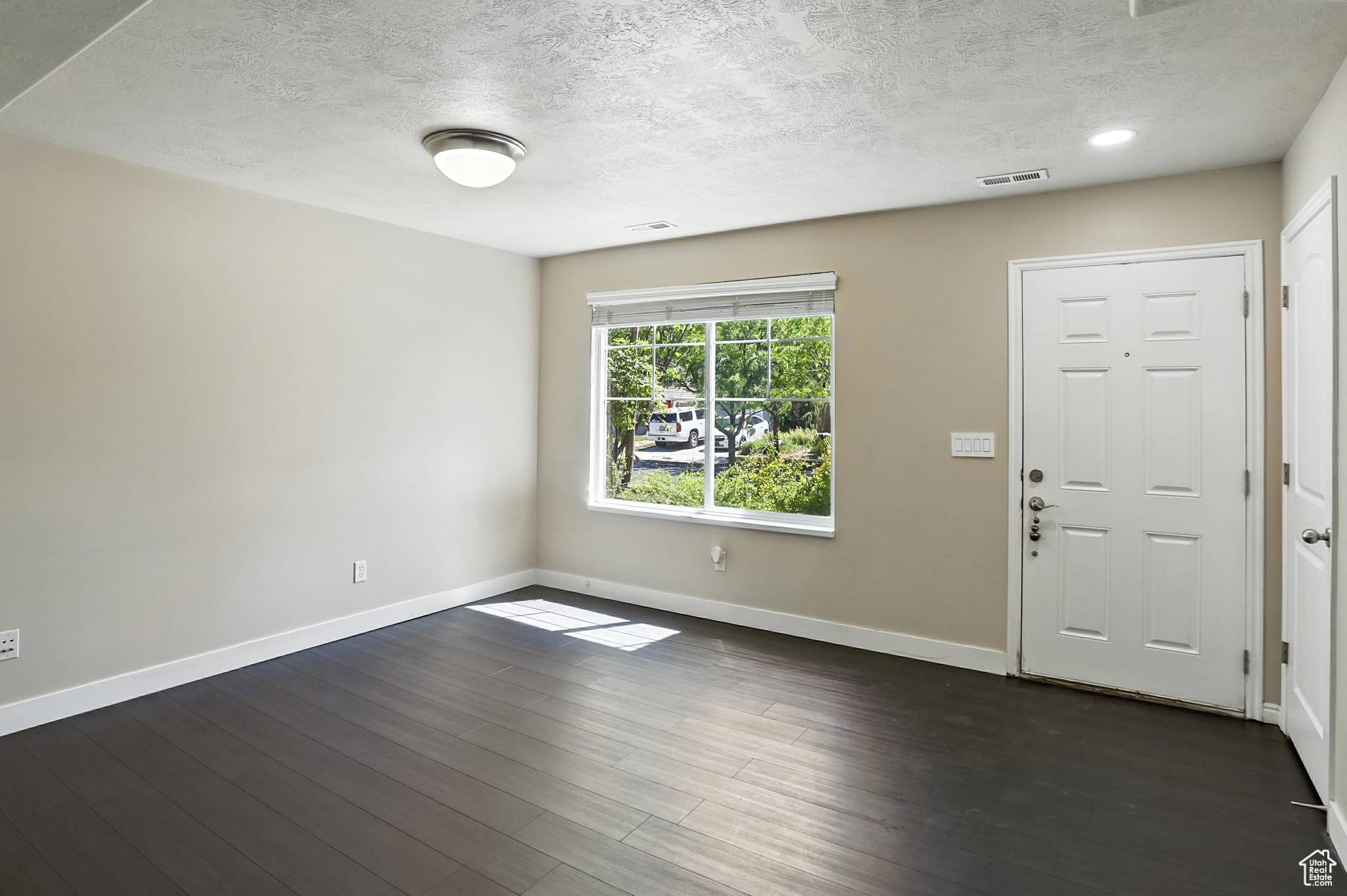 North Salt Lake, UT 84054,1061 N BELLINGHAM CT W