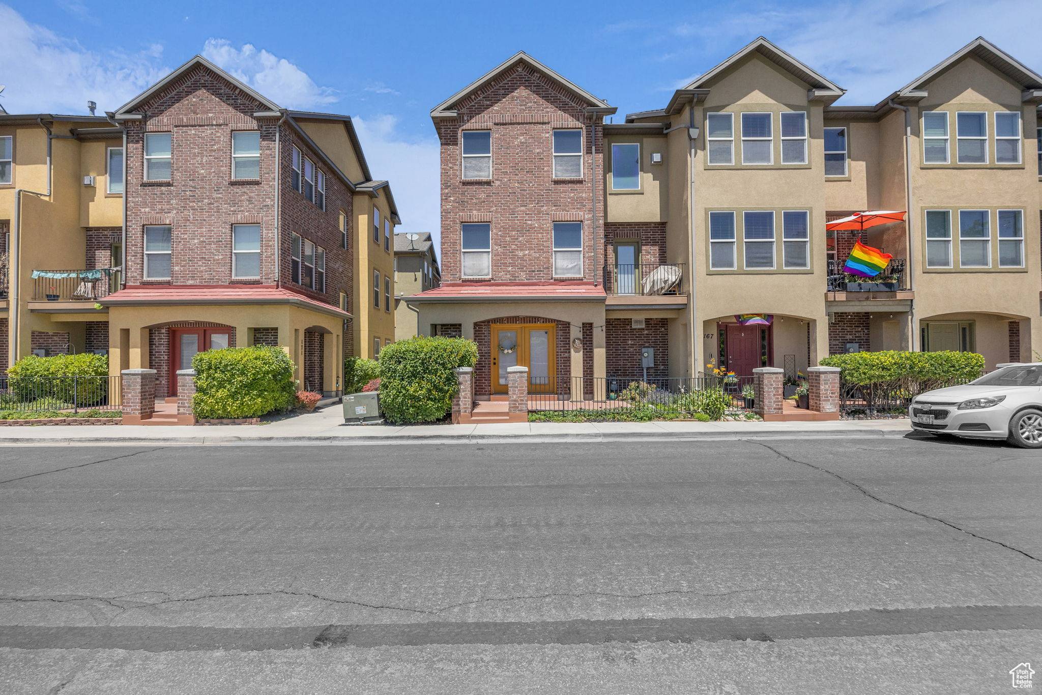 South Salt Lake, UT 84115,169 W BARRY LINKS WAY