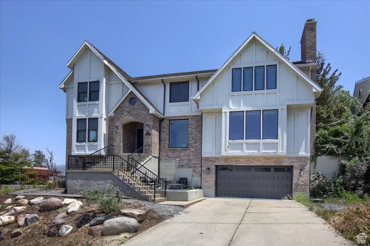 Bountiful, UT 84010,2839 S OAKWOOD DR