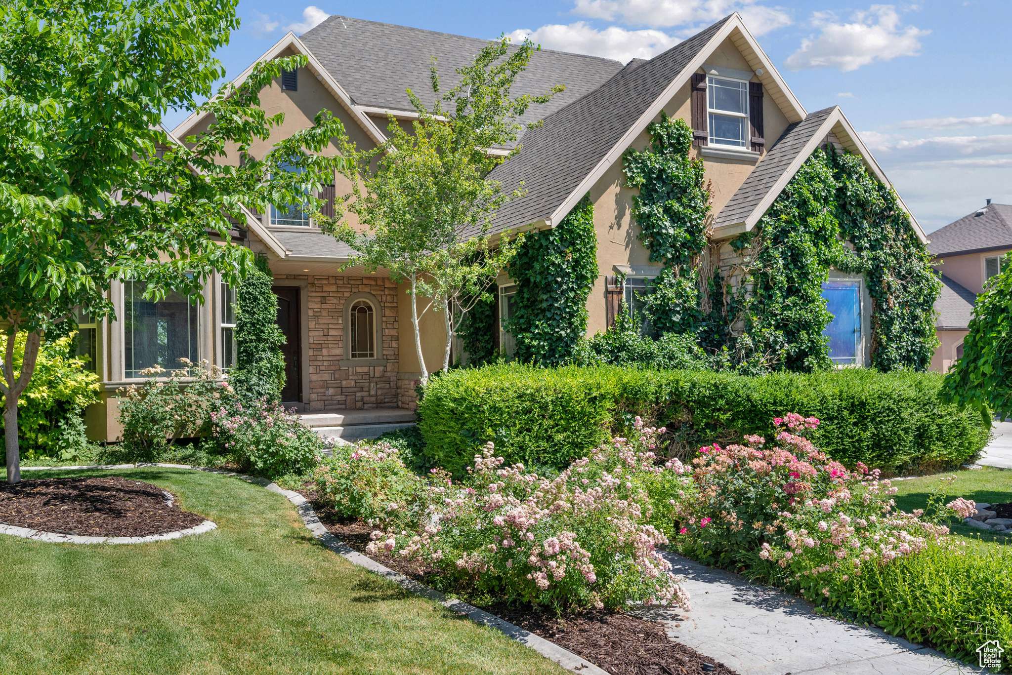 Saratoga Springs, UT 84045,228 E SKIPPER LN