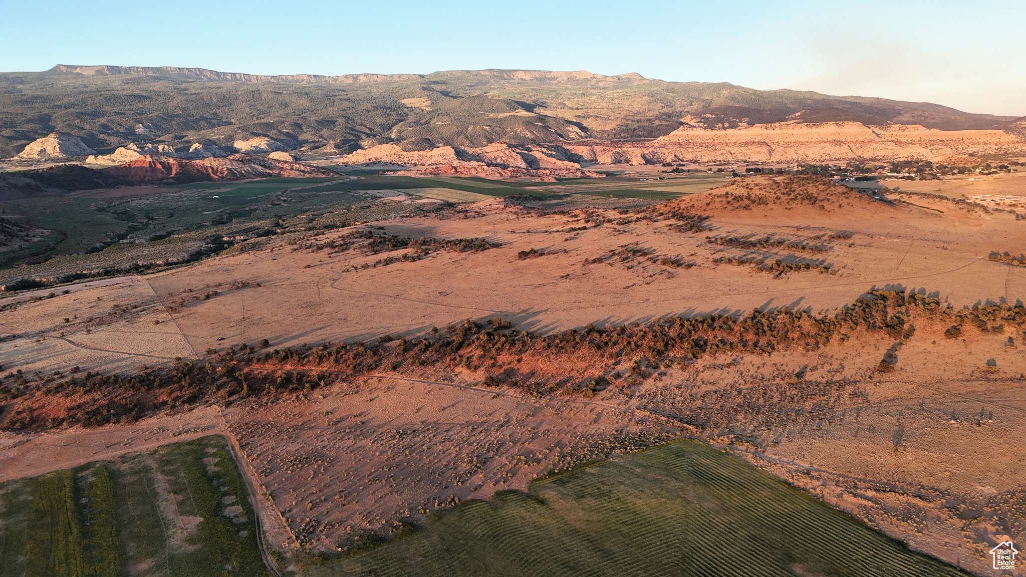 Teasdale, UT 84773,123 TEASDALE POWERLINE RD