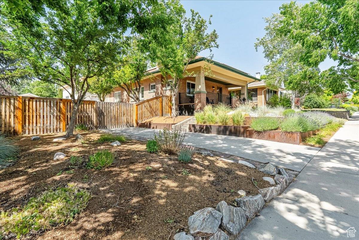 Salt Lake City, UT 84105,1351 E BROWNING AVE S