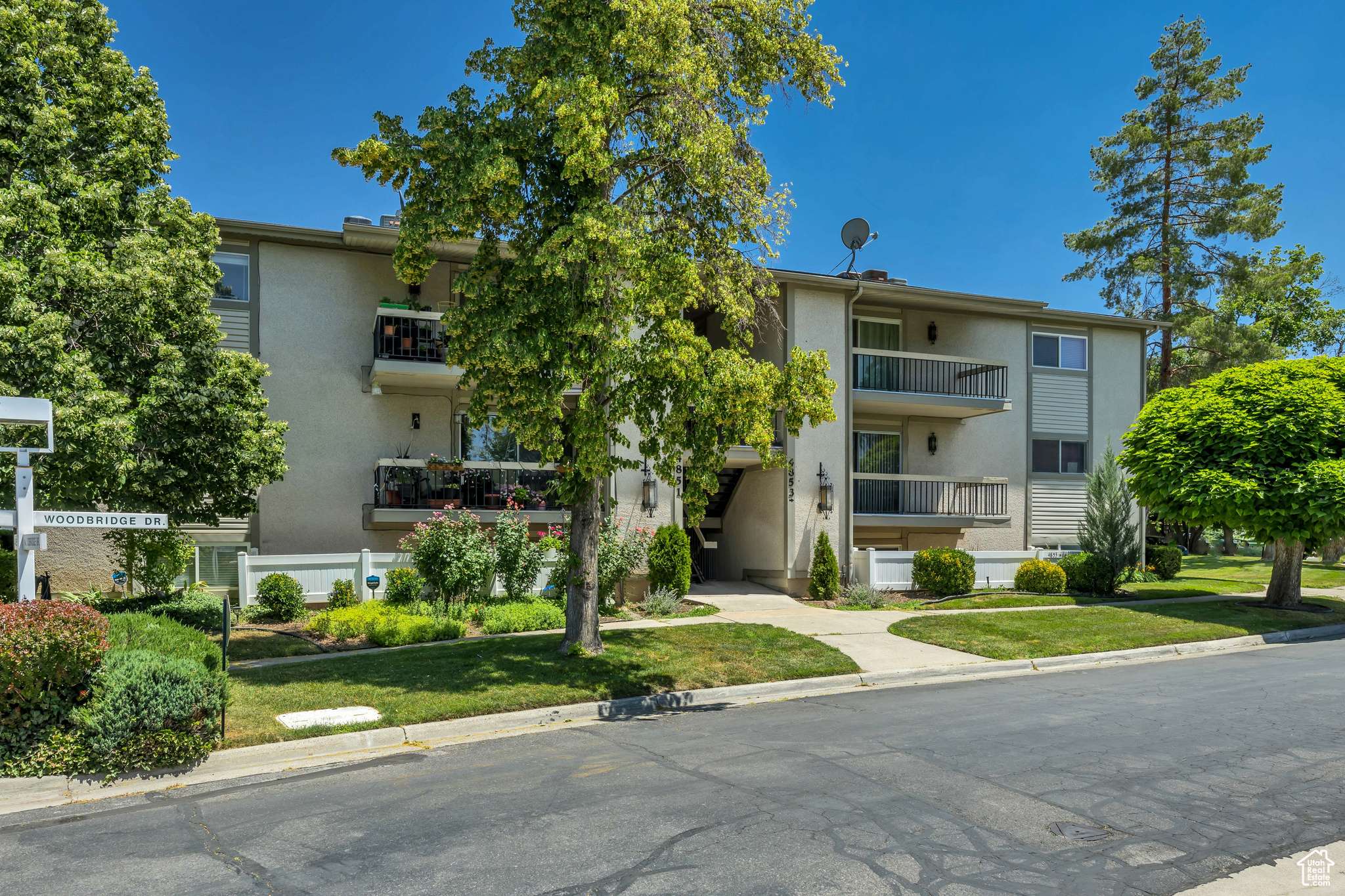 Holladay, UT 84117,4851 S WOODBRIDGE DR #38