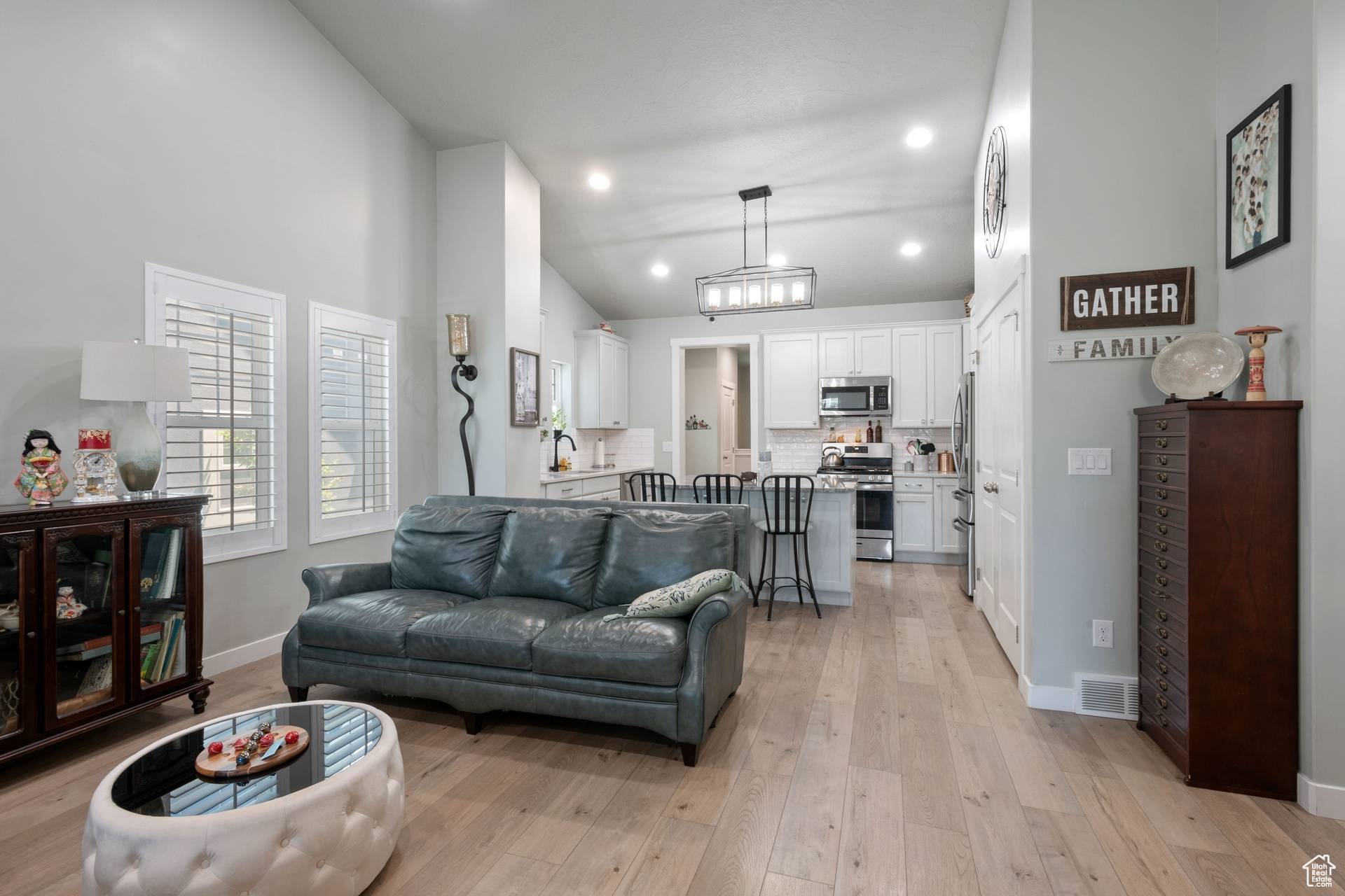 South Jordan, UT 84009,6447 W ARRANMORE DR