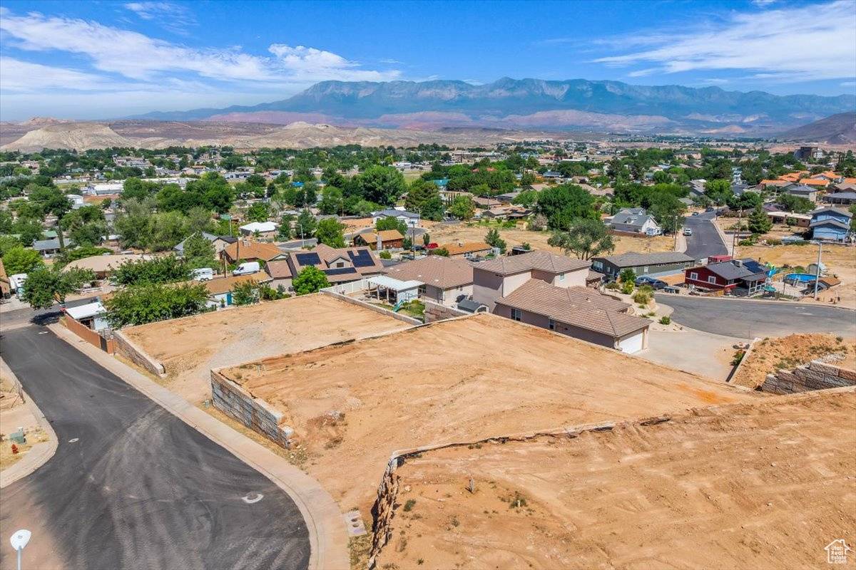 La Verkin, UT 84745,84 E 100 N