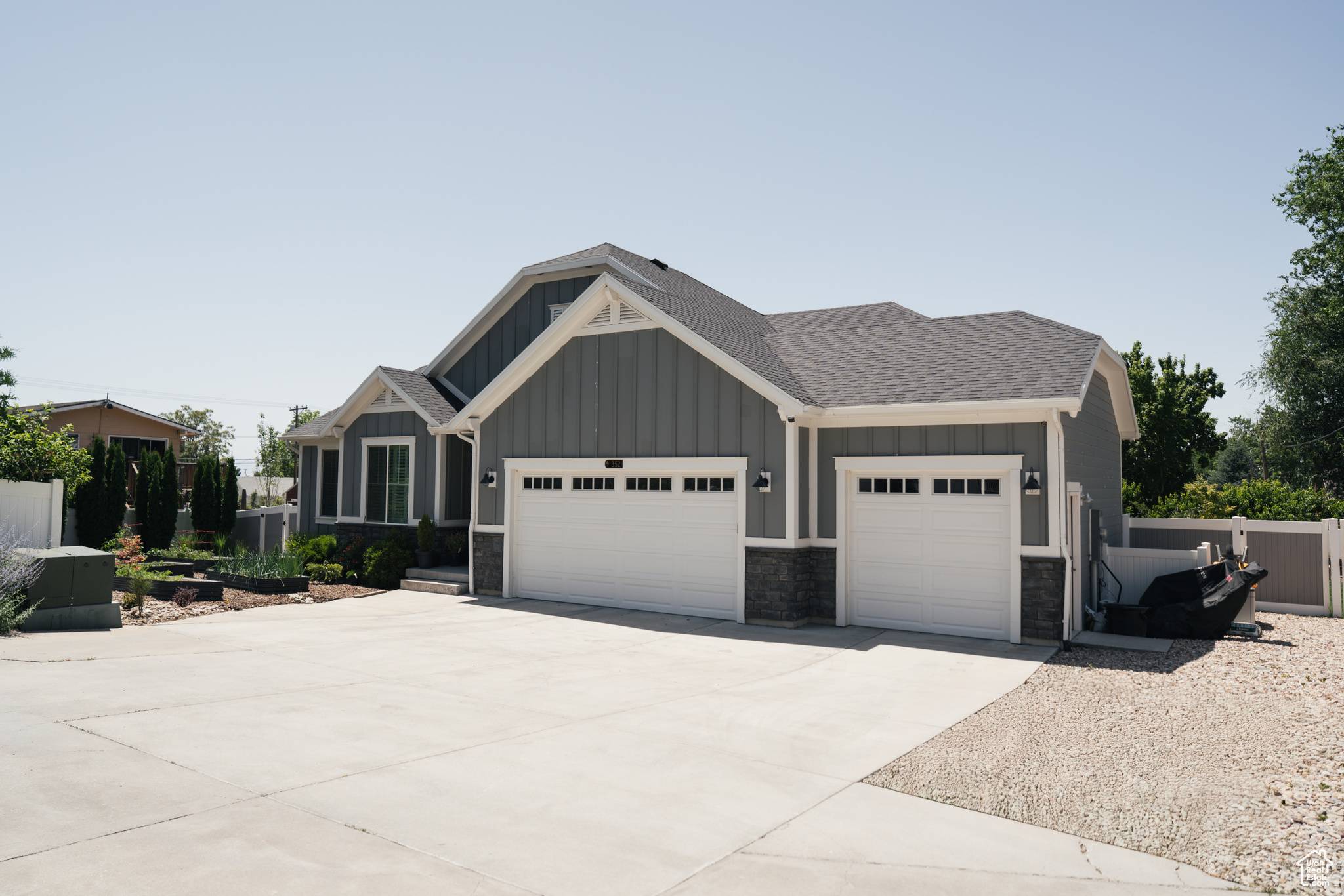 Centerville, UT 84014,352 S 400 E