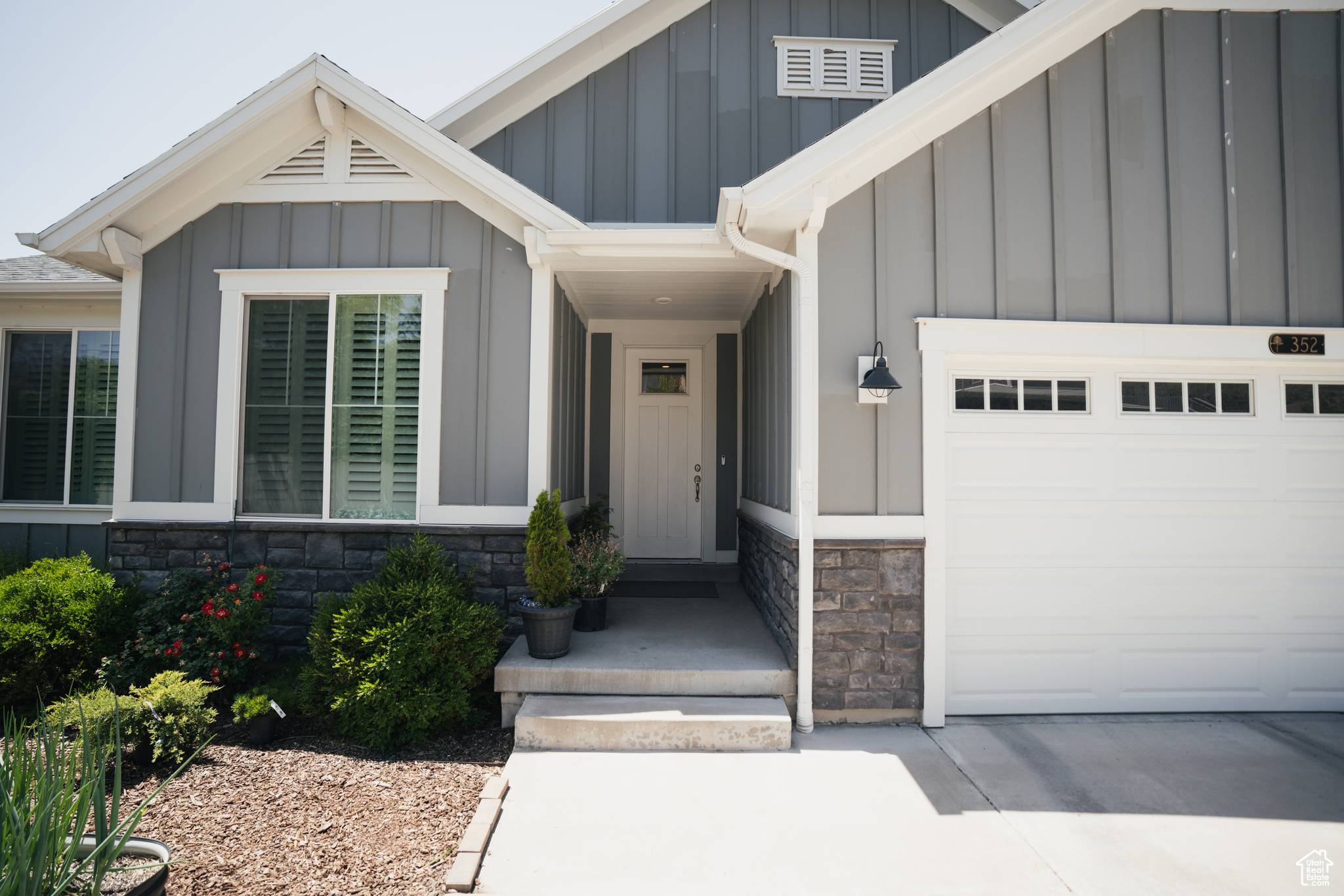 Centerville, UT 84014,352 S 400 E