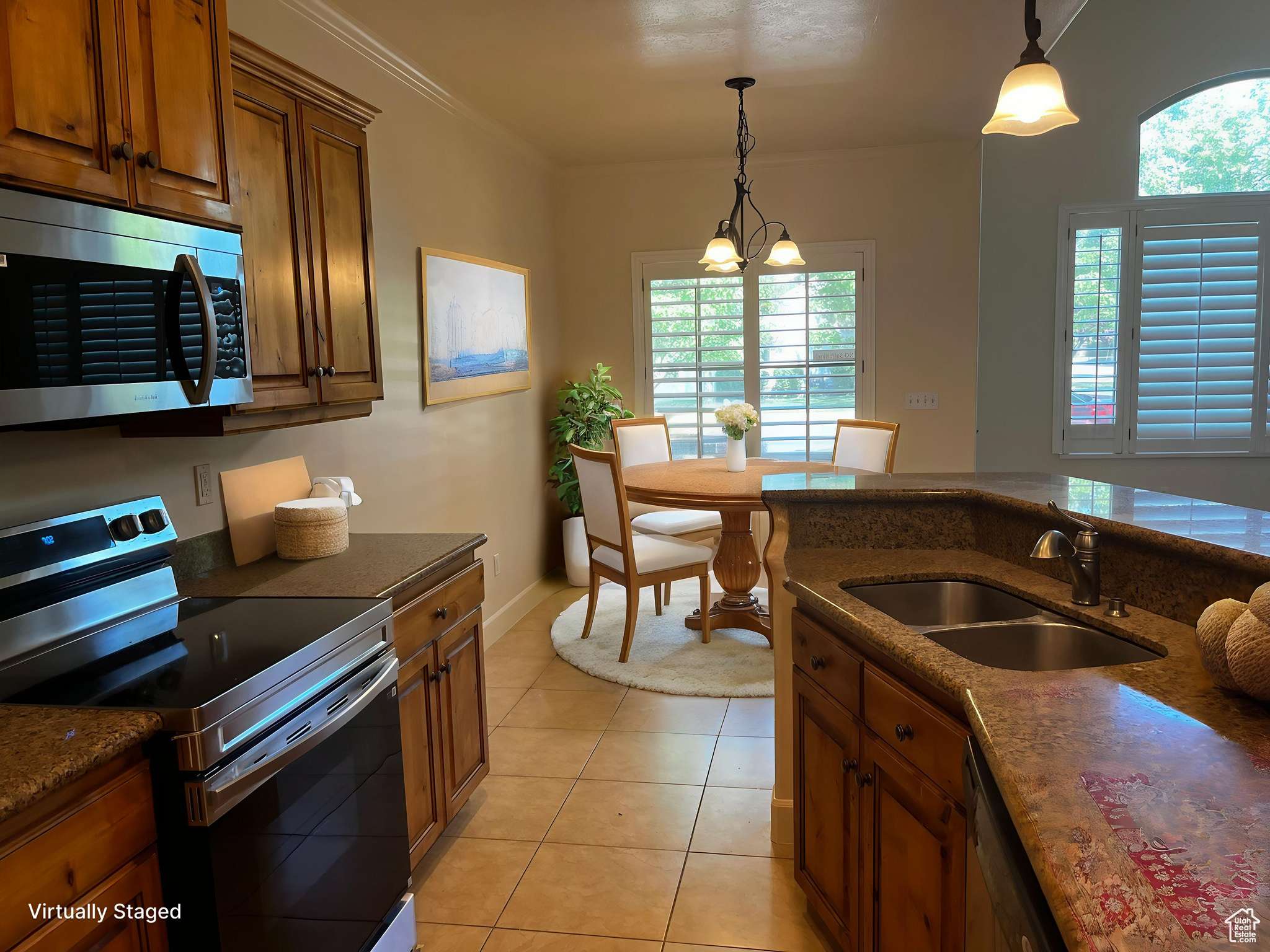 Orem, UT 84057,933 N 900 W