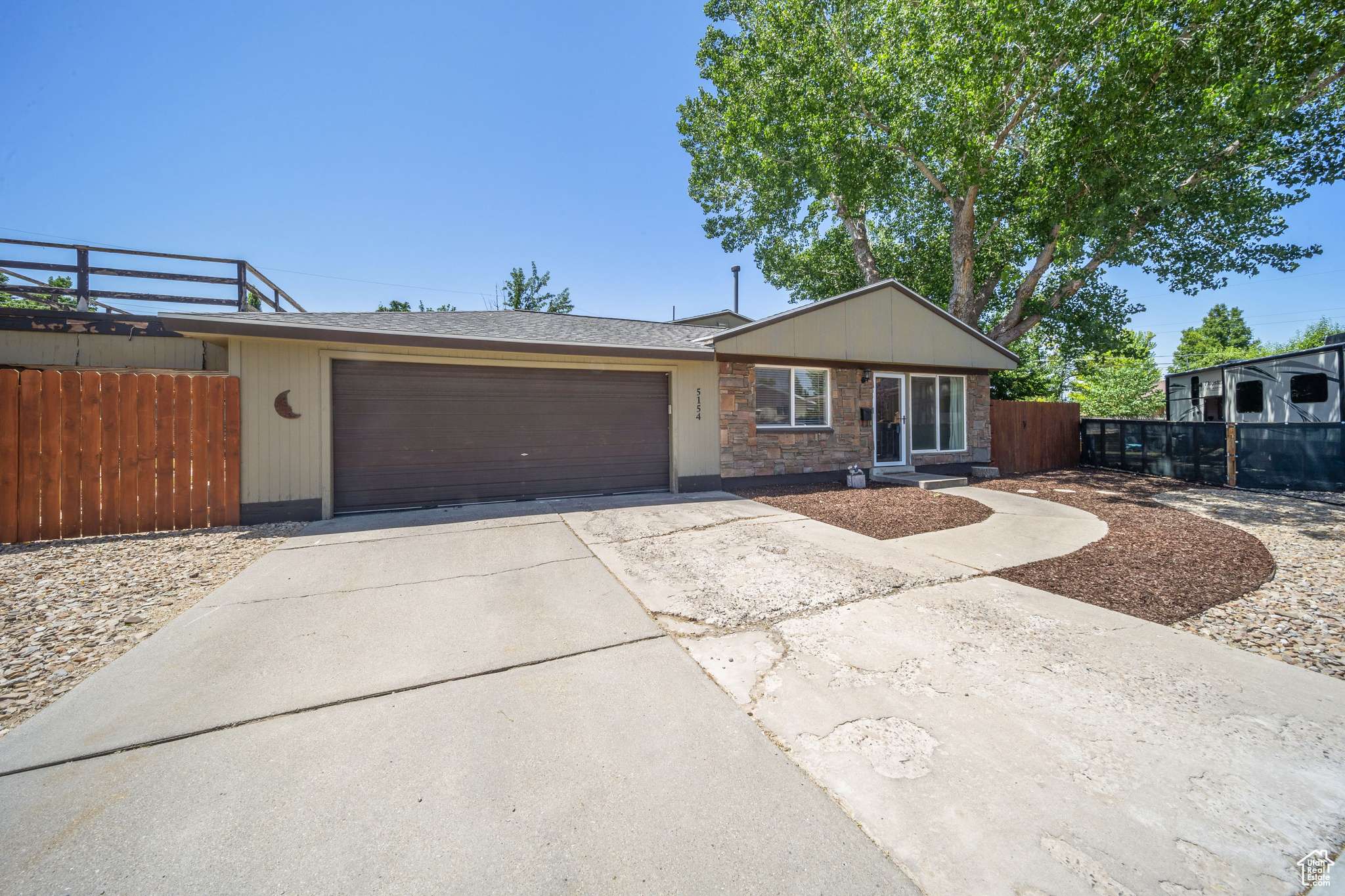Salt Lake City, UT 84117,5154 S LORI WAY