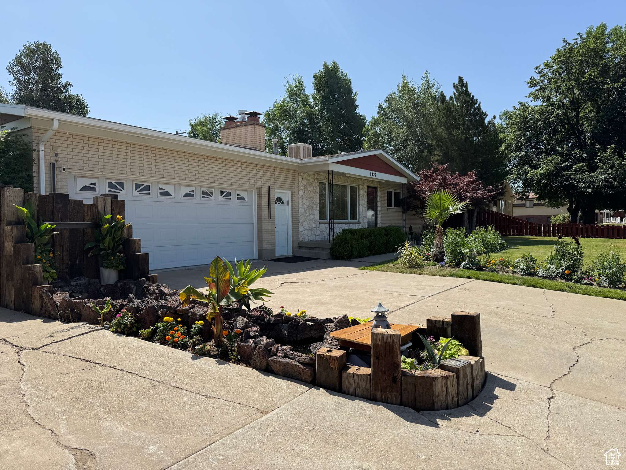 Sandy, UT 84093,8427 S STRATO DR