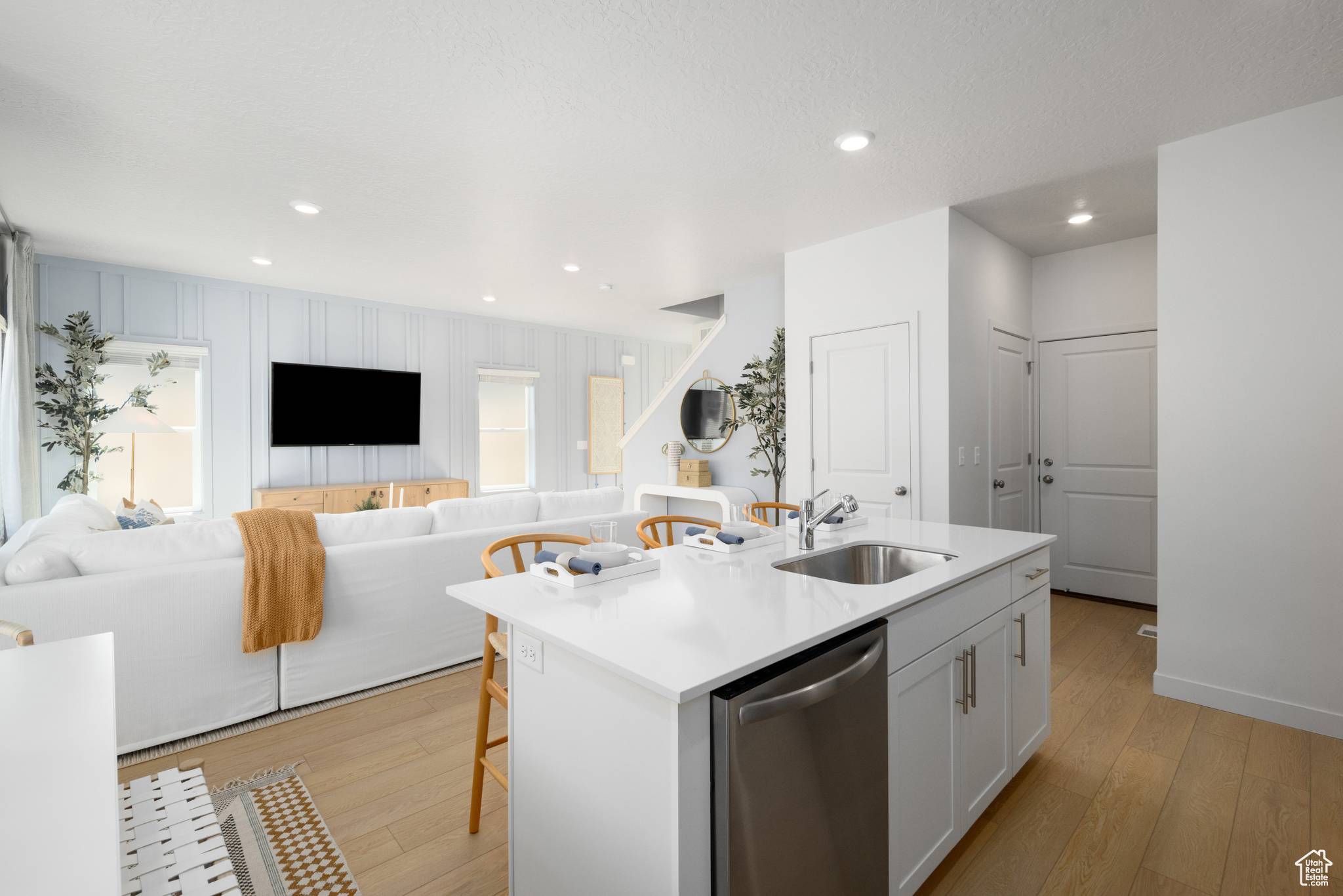 Saratoga Springs, UT 84045,1600 W CHARMER LN N #1424