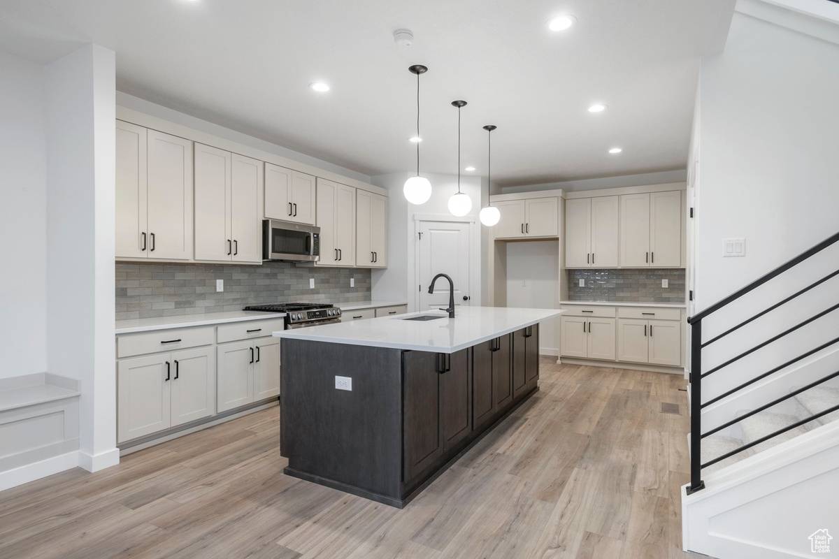 South Jordan, UT 84009,11589 S NIMITZ DR #141