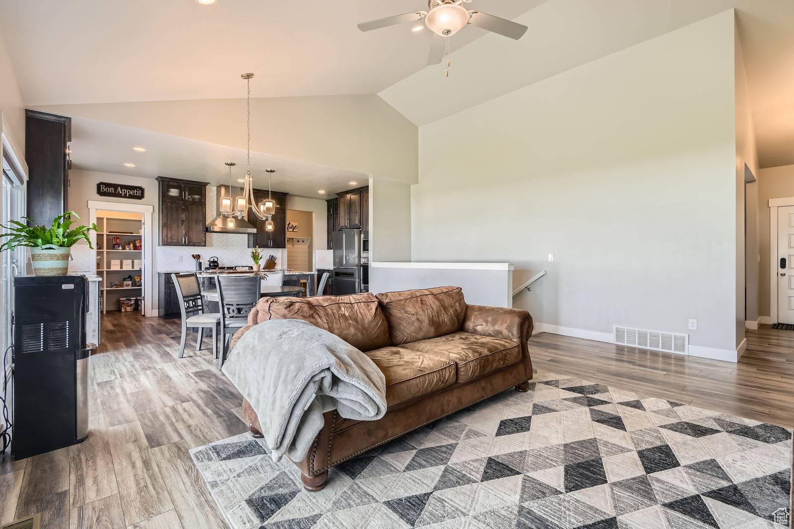 Eagle Mountain, UT 84005,4909 N CLIFFROSE DR