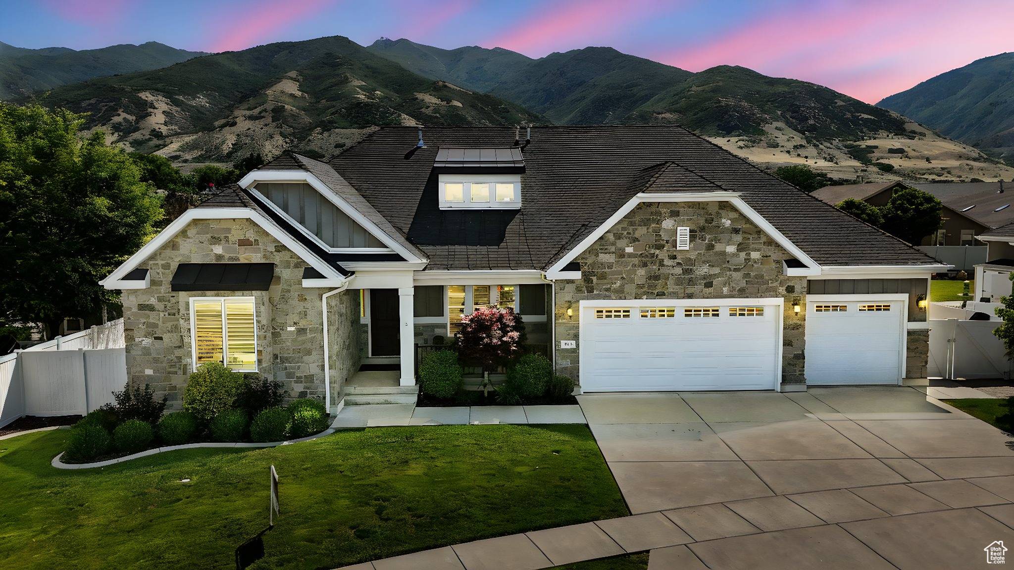 Farmington, UT 84025,1956 N FROST DR