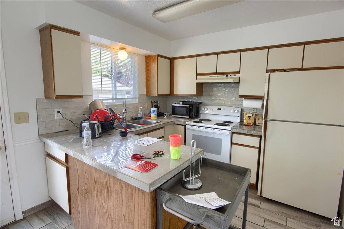 South Ogden, UT 84403,1714 E 5825 S