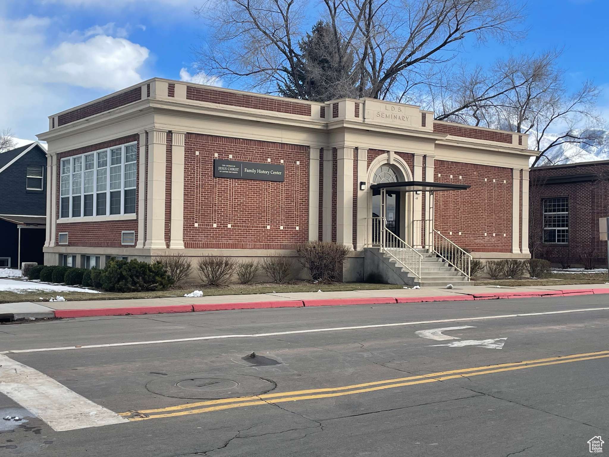 Springville, UT 84663,415 S 200 E