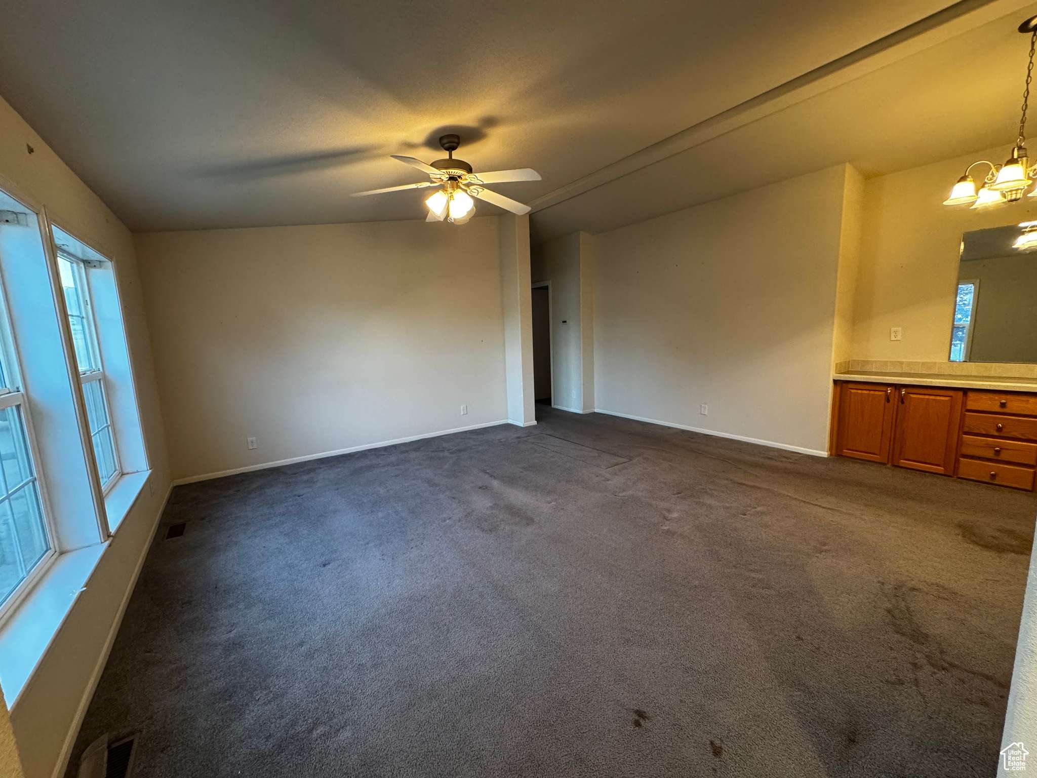 Grantsville, UT 84029,390 W DURFEE S