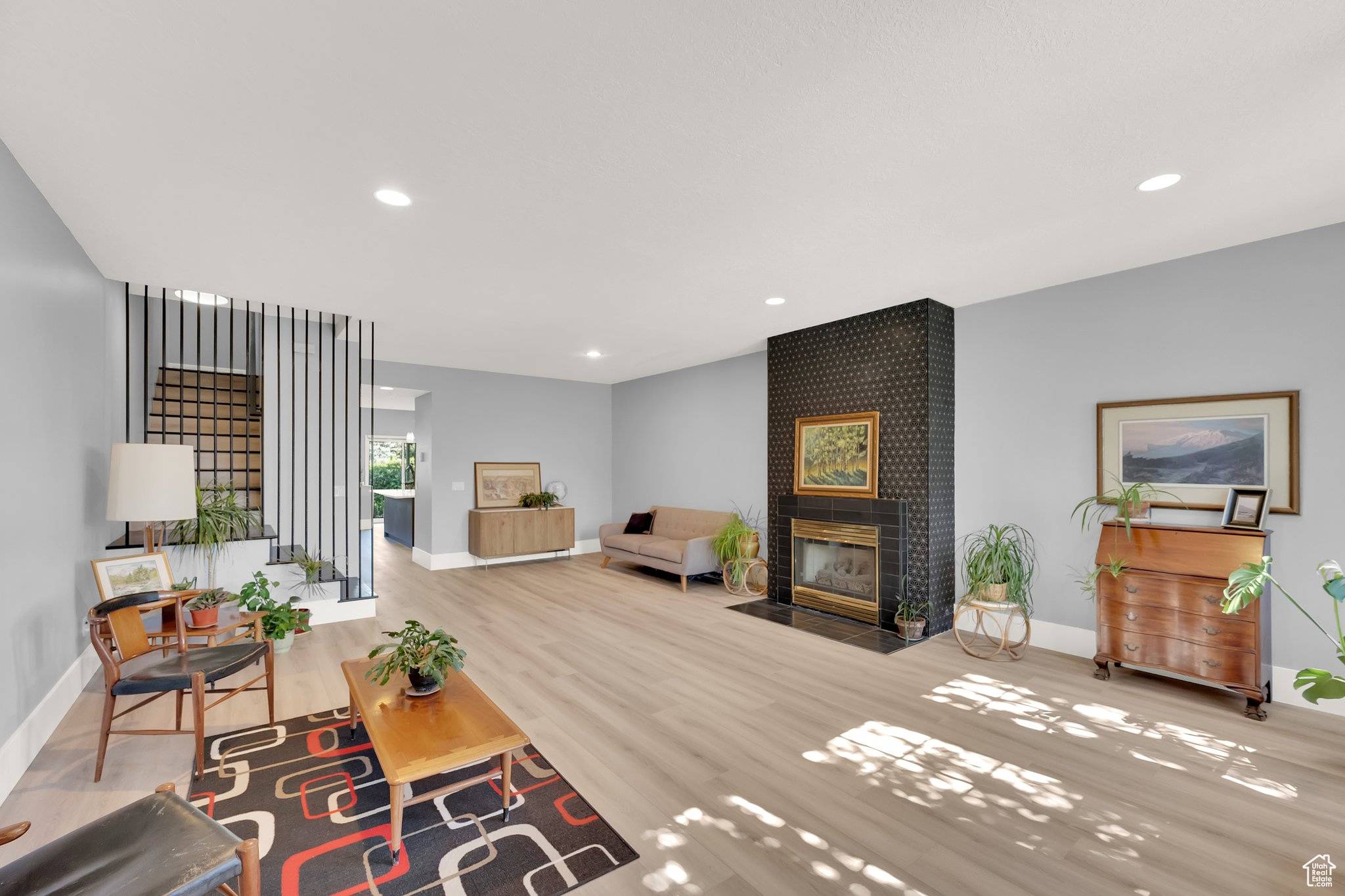 Salt Lake City, UT 84103,468 N E ST