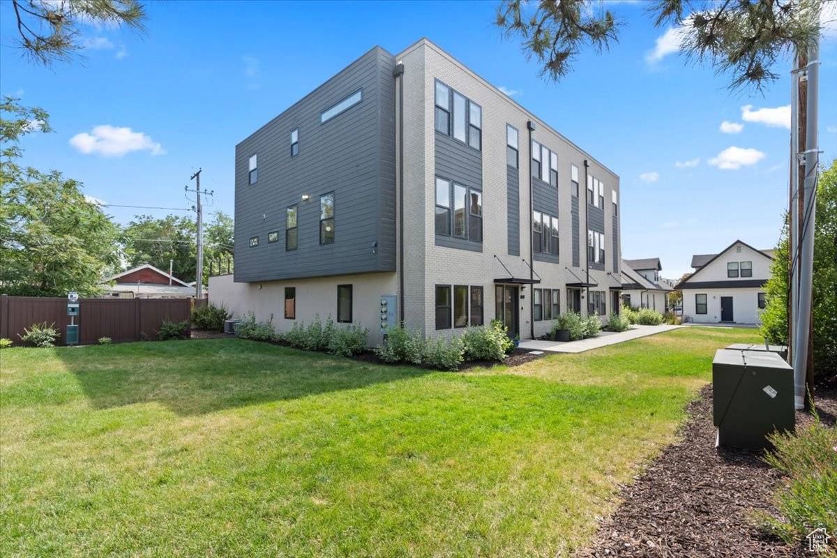 Salt Lake City, UT 84102,537 S 500 E #106