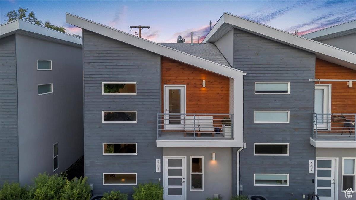 Salt Lake City, UT 84116,461 N BEAUMONTE CT