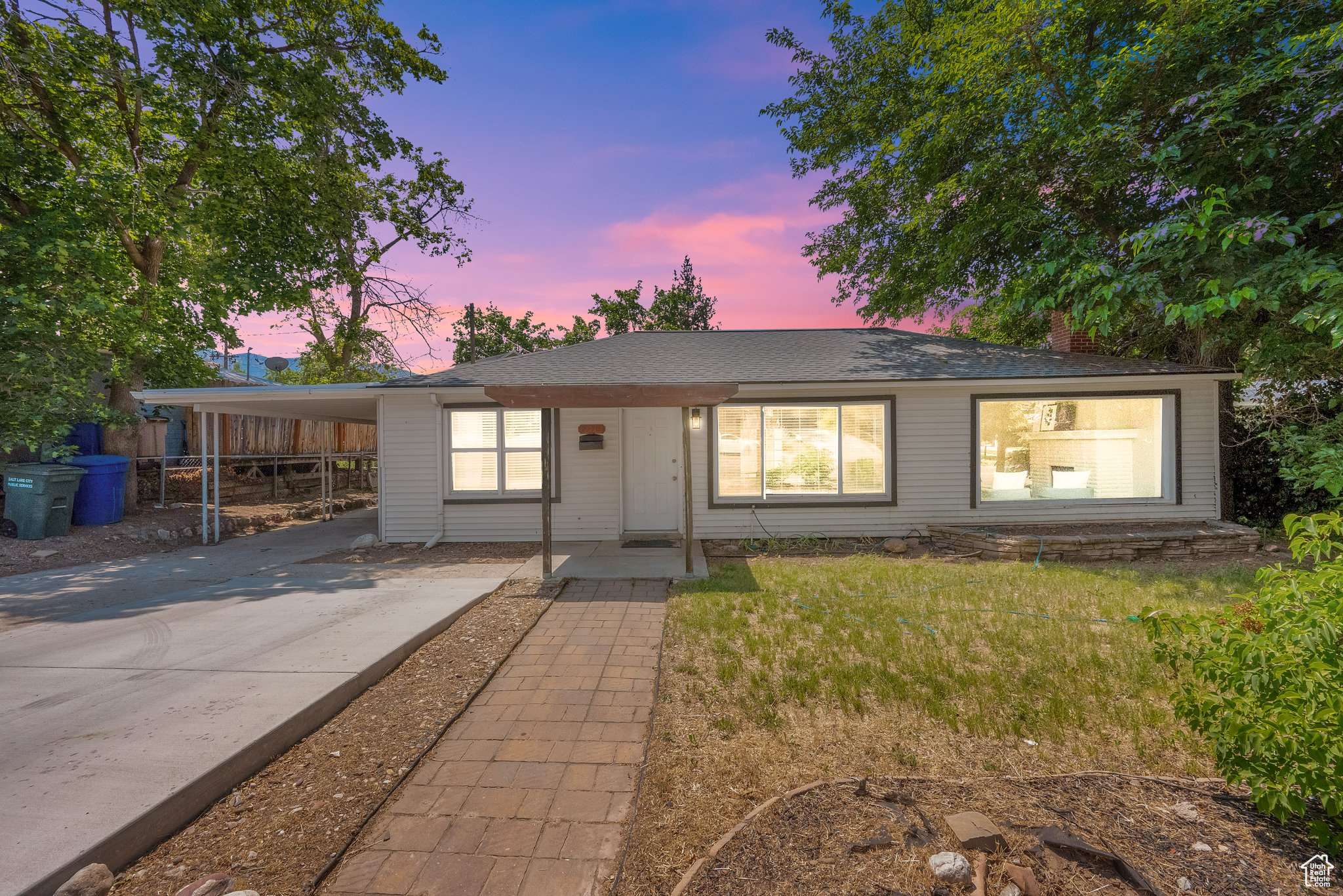 Salt Lake City, UT 84108,2270 E 1700 S