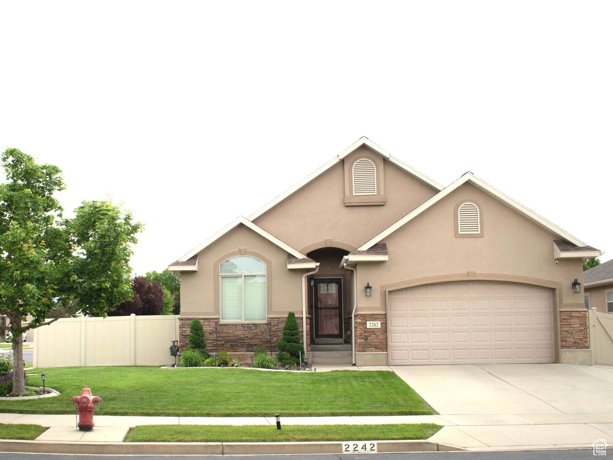 Lehi, UT 84043,2242 N 2500 W