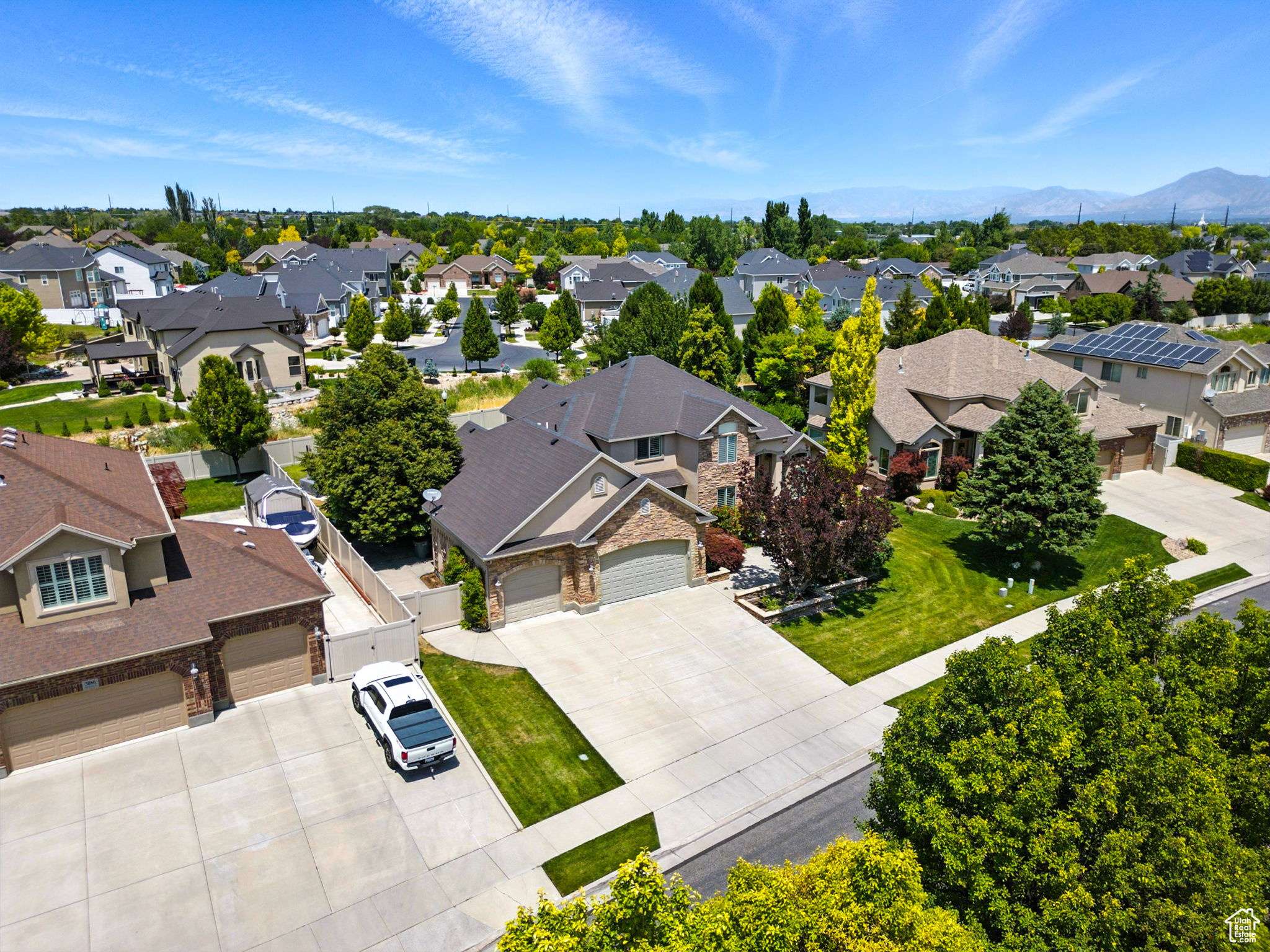 South Jordan, UT 84095,3072 W CURRENT CREEK DR