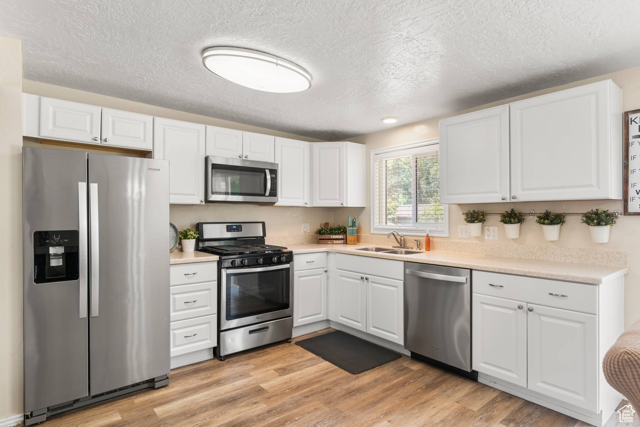 Clinton, UT 84015,2624 N 770 W