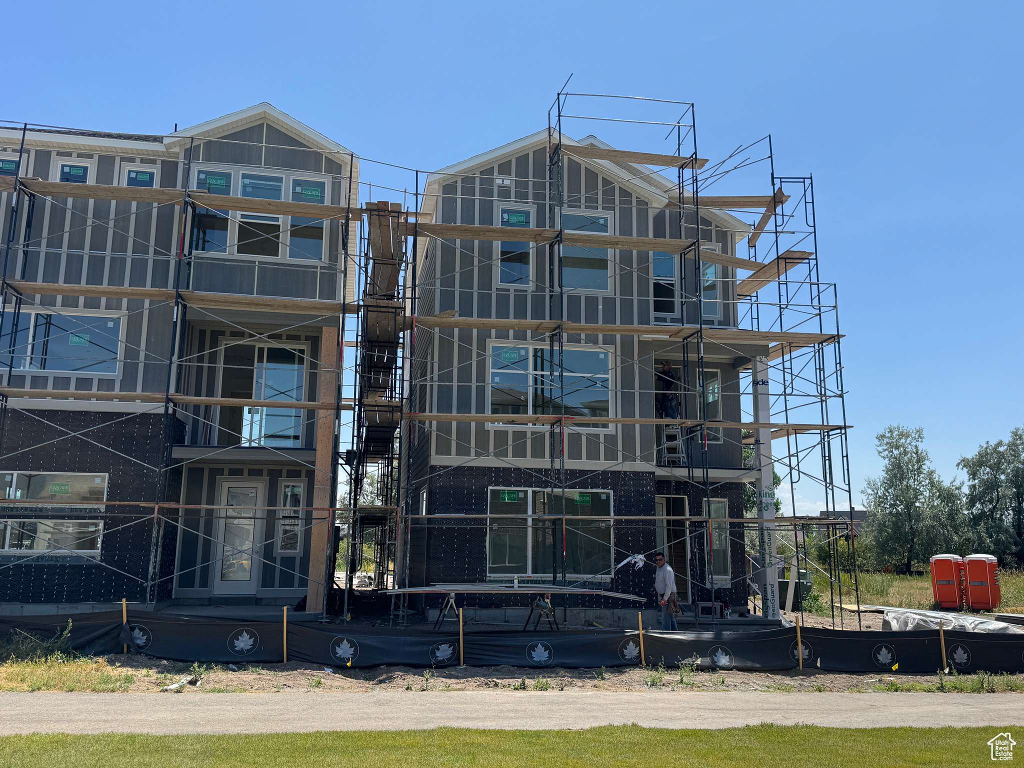 Farmington, UT 84025,86 S 1100 W #1