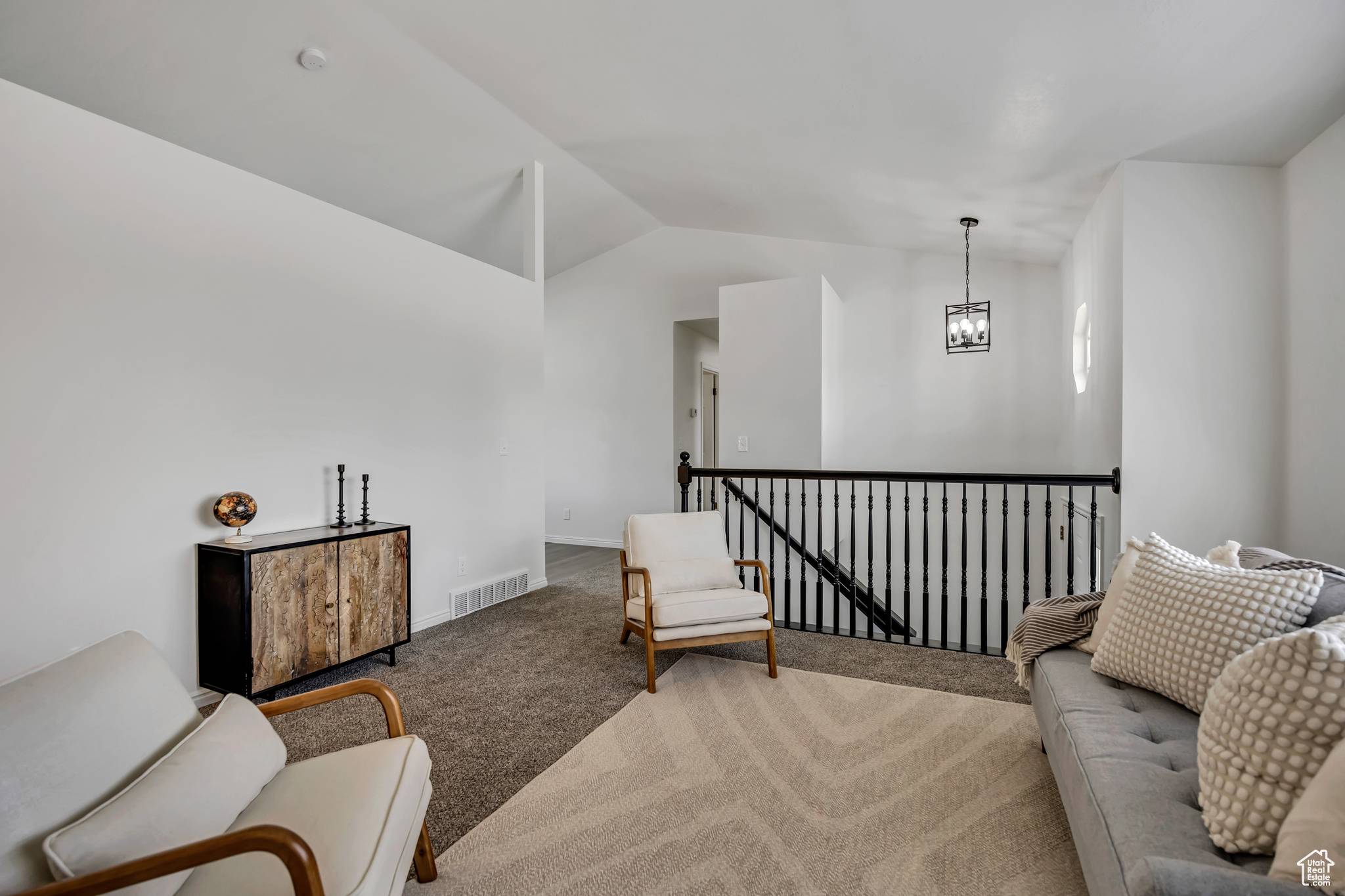 Roy, UT 84067,2692 W 5250 S