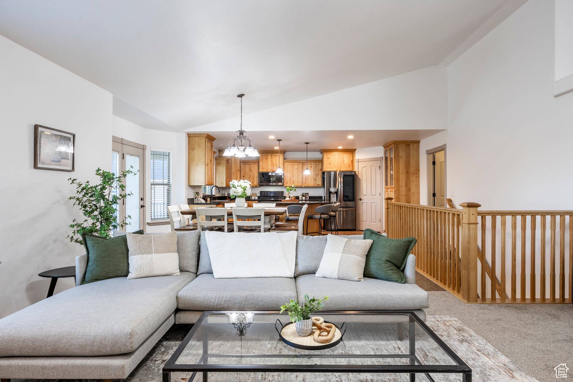 South Jordan, UT 84009,5689 W SANDY STONE CIR S