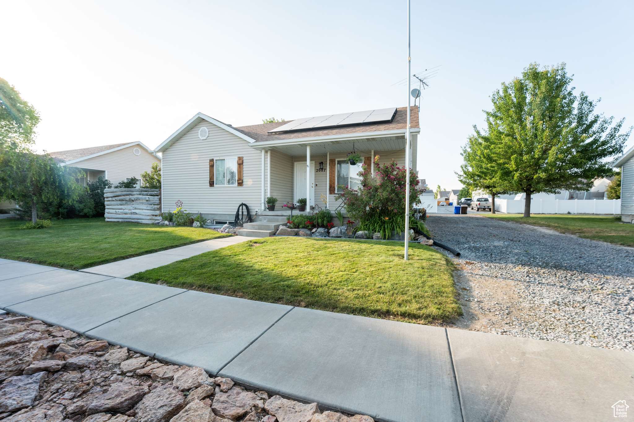 Eagle Mountain, UT 84005,2087 E WEEPING WILLOW WAY N