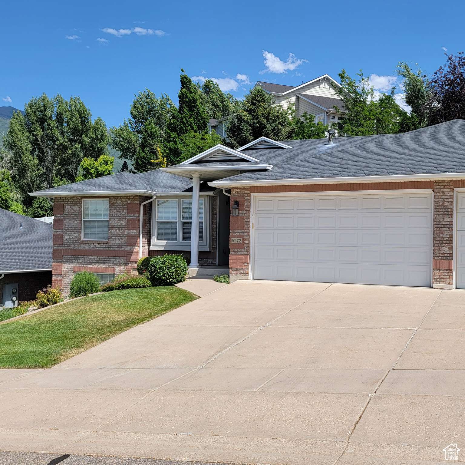 South Ogden, UT 84403,5272 S 1035 E