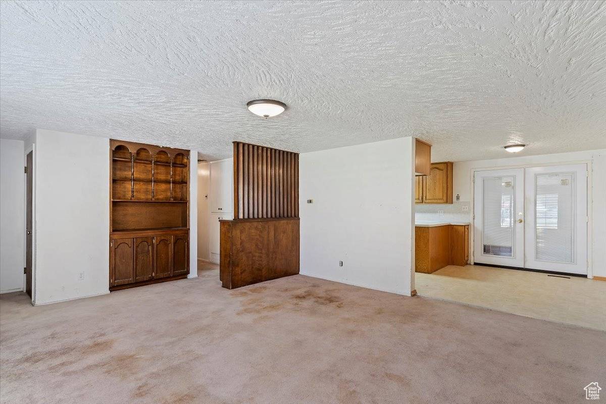North Ogden, UT 84414,2363 N 600 E