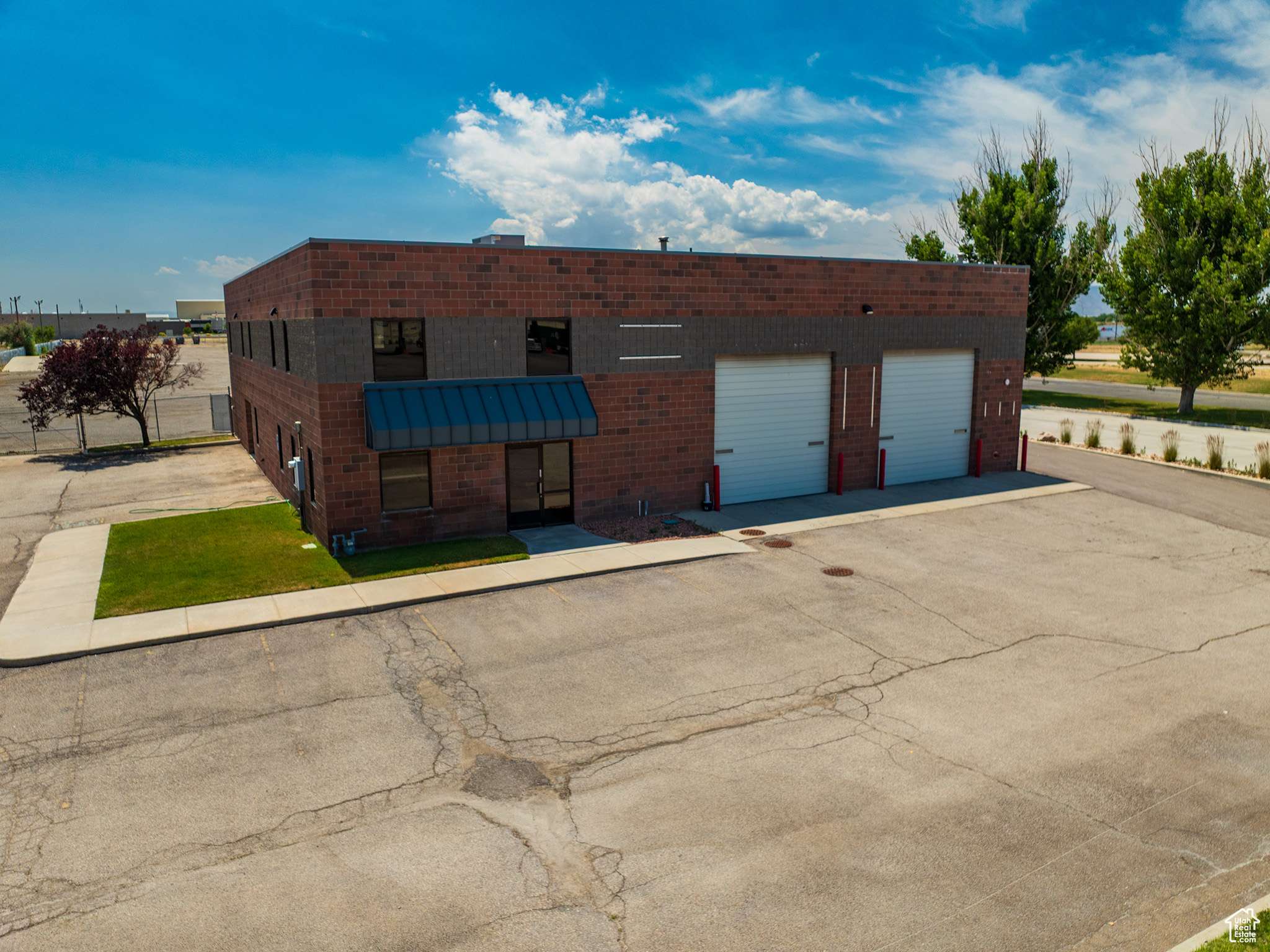 North Salt Lake, UT 84054,721 W CENTER ST