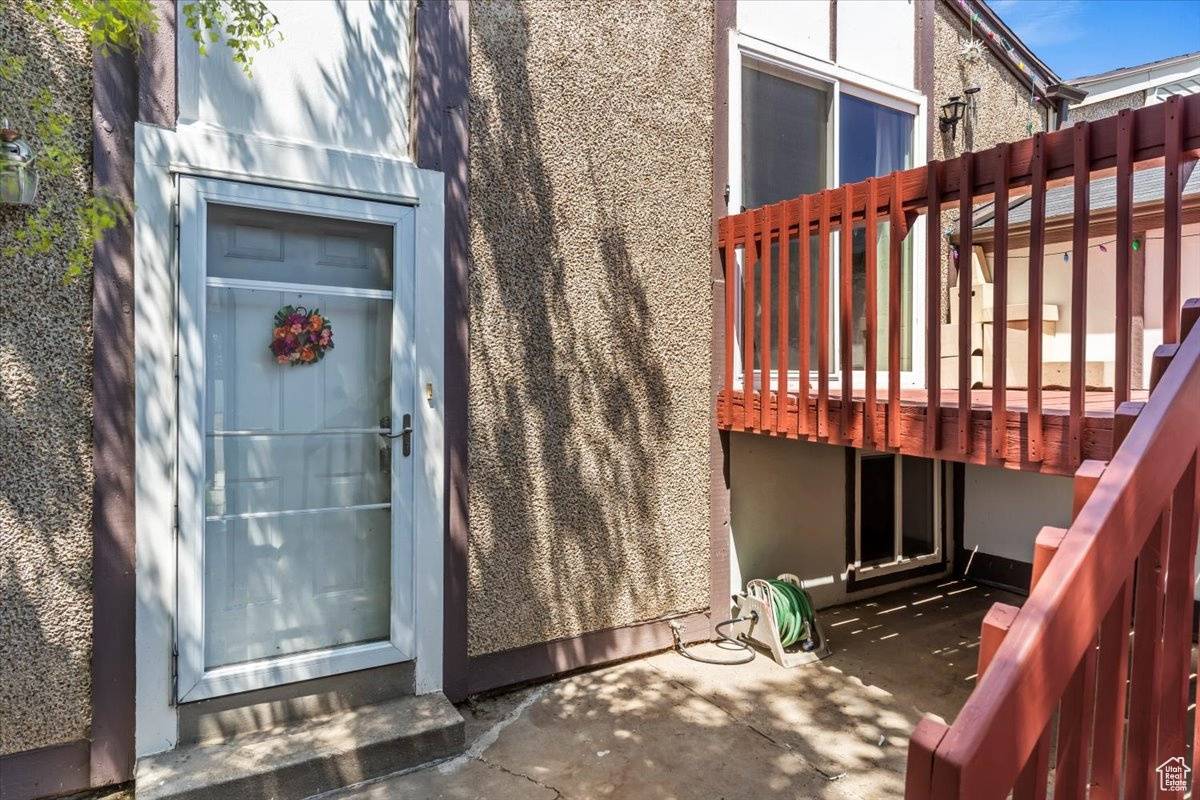 South Ogden, UT 84403,1854 E 5750 S