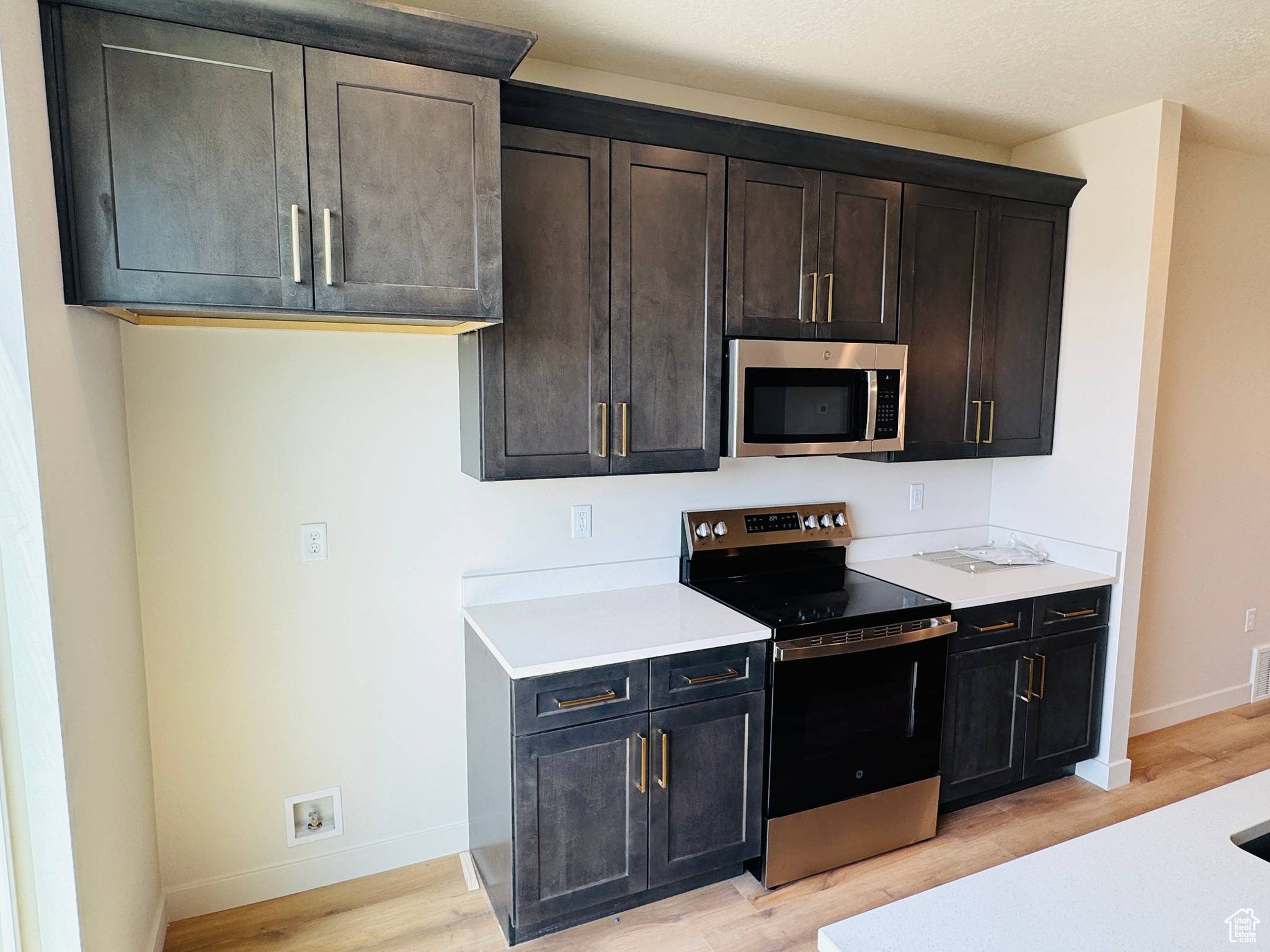 Layton, UT 84041,1682 N 1600 W #124