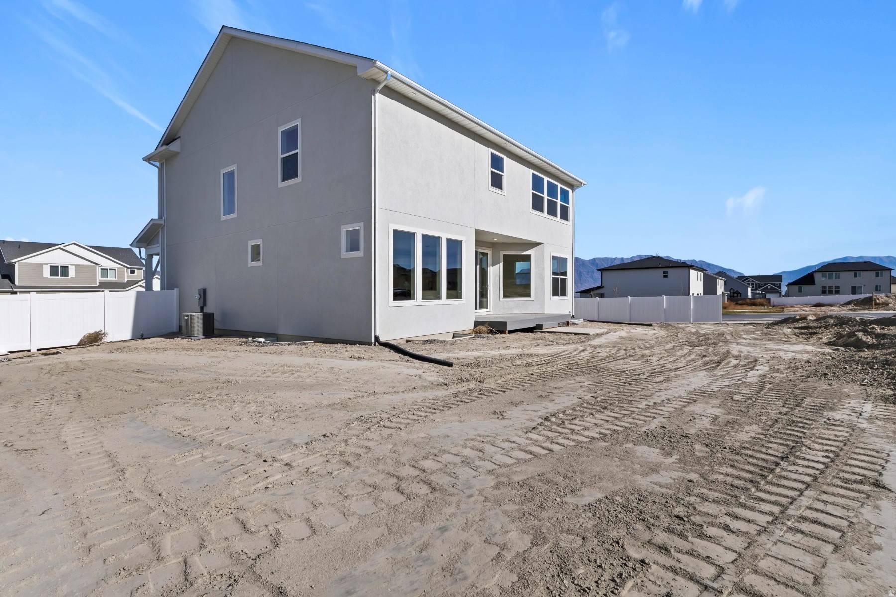 Saratoga Springs, UT 84045,1117 W MAHOGANY ST